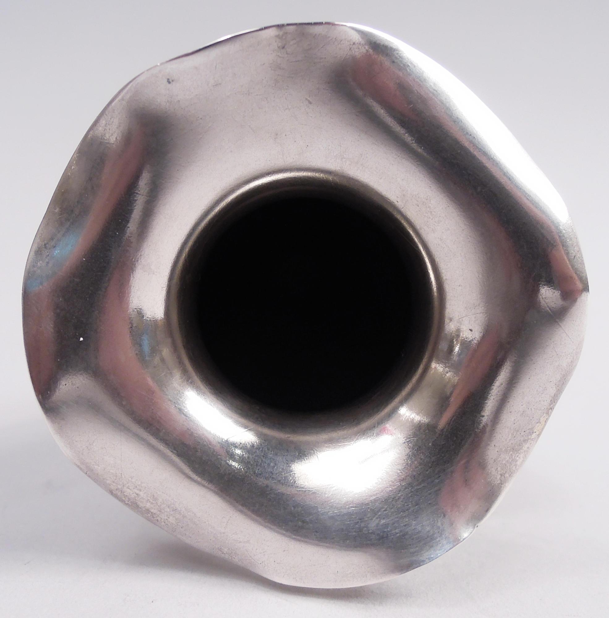 Neorococò Shiebler Vaso vittoriano rococò in argento e smalto in vendita