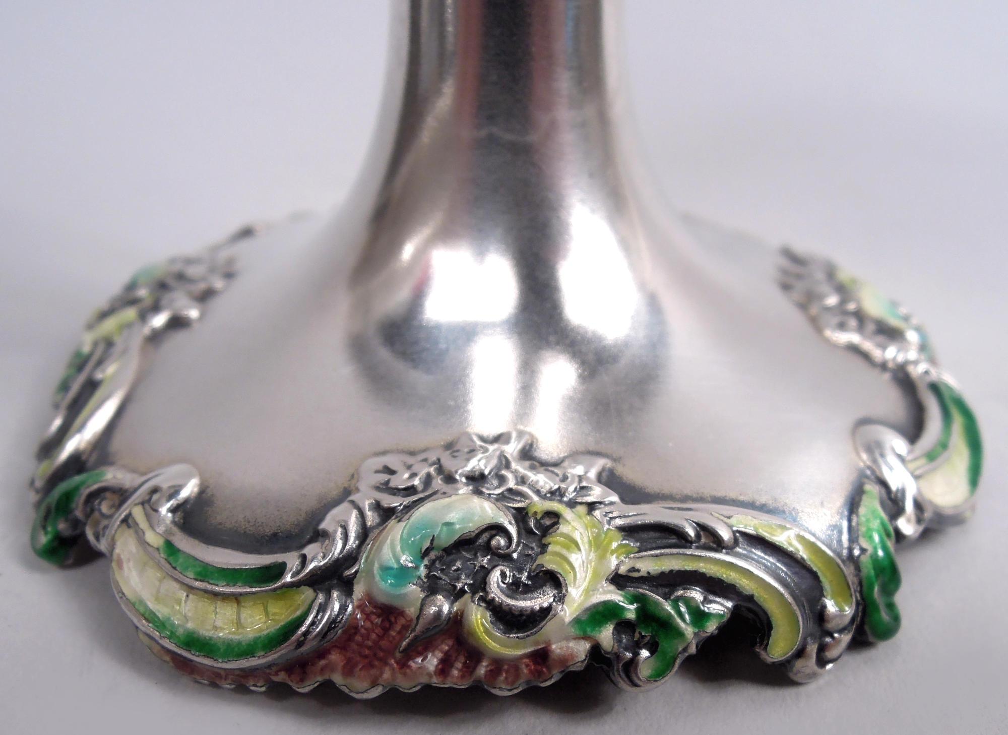 XIX secolo Shiebler Vaso vittoriano rococò in argento e smalto in vendita