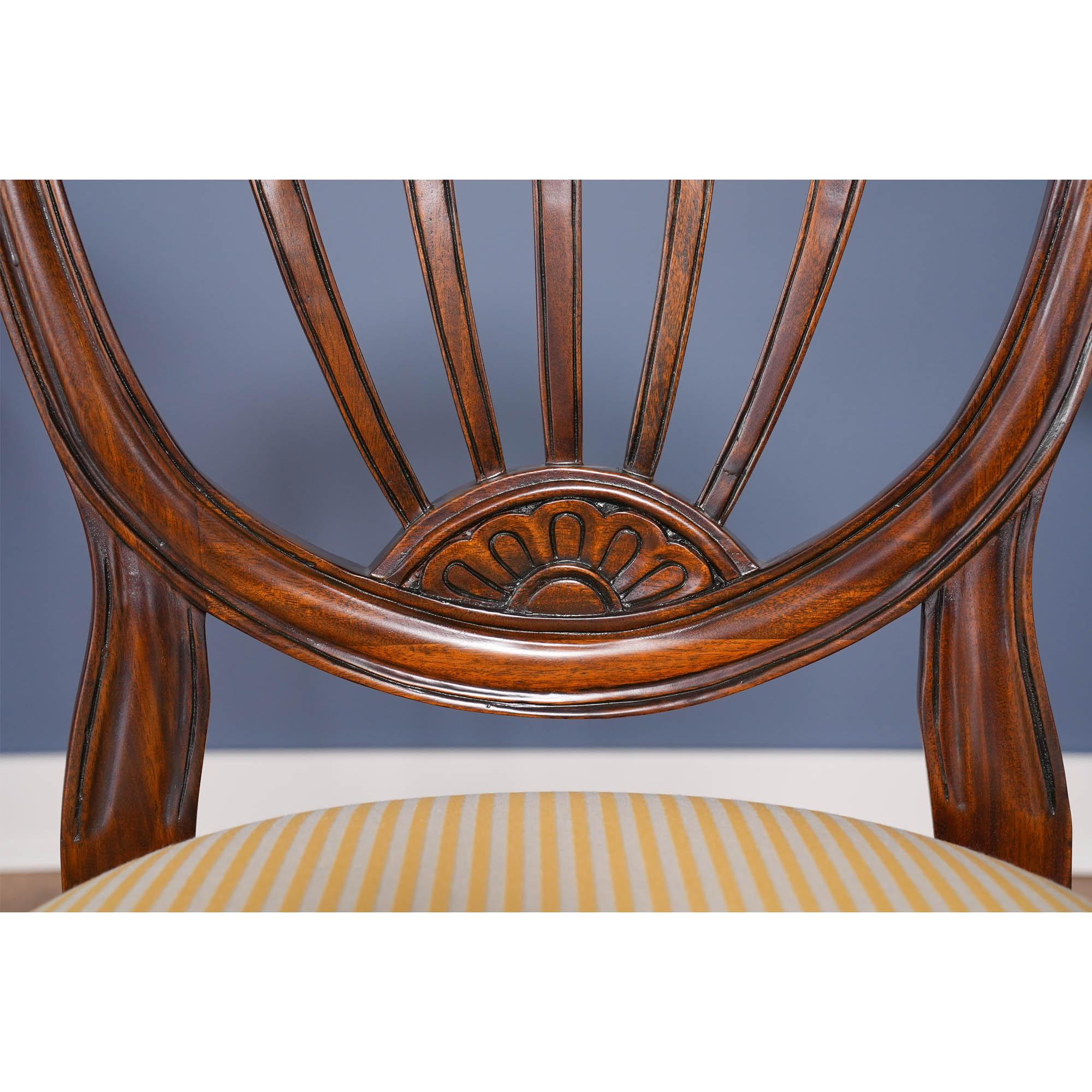 Sedie con schienale a scudo, set da 10 in vendita 8