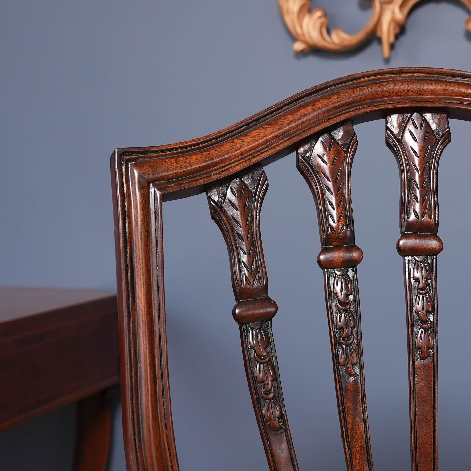 Sedie con schienale a scudo, set da 10 in vendita 10