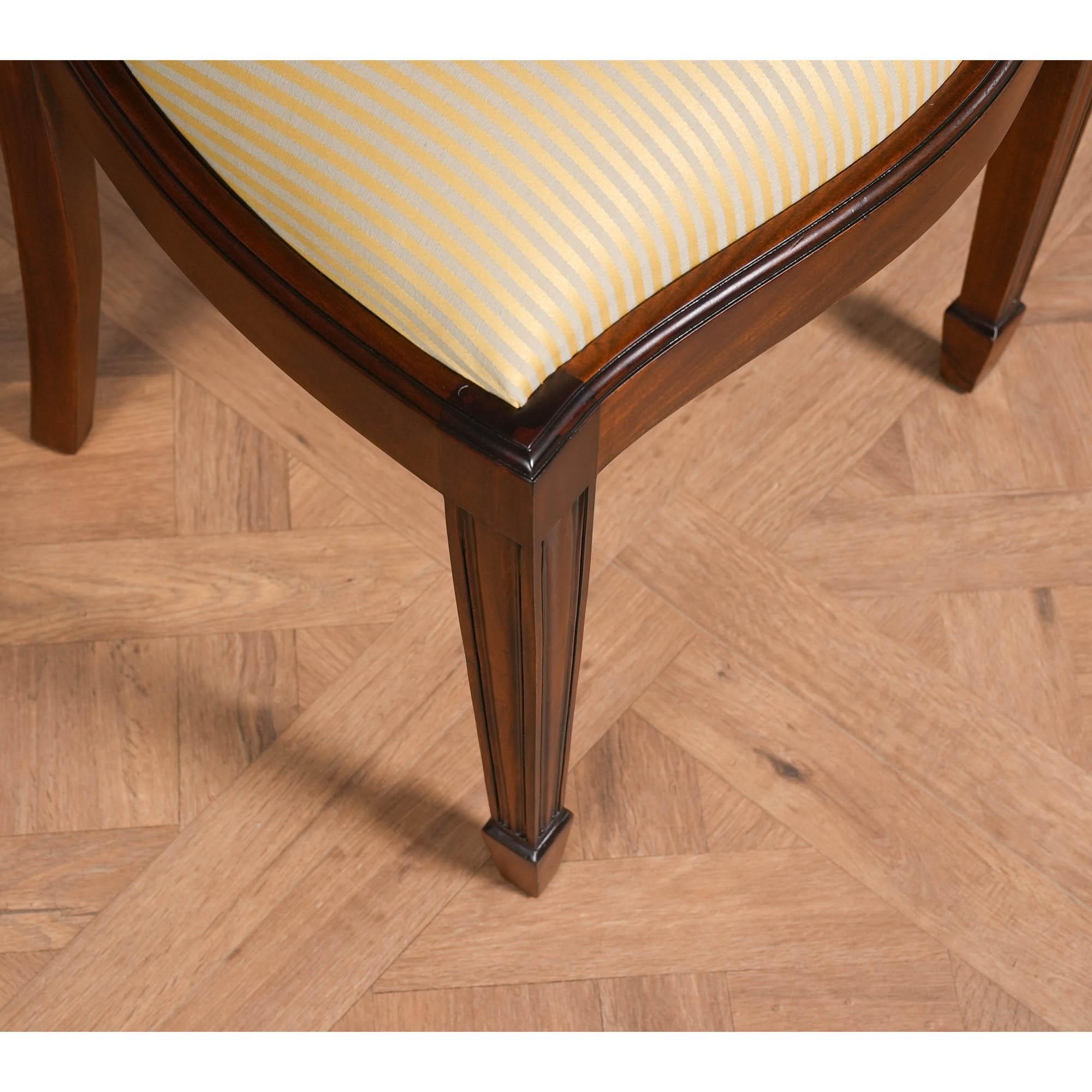 Sedie con schienale a scudo, set da 10 in vendita 11