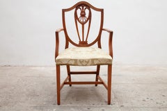 Esszimmerstühle mit Schilfrohrrückenlehne und Weizenblattdesign im Stil von Hepplewhite