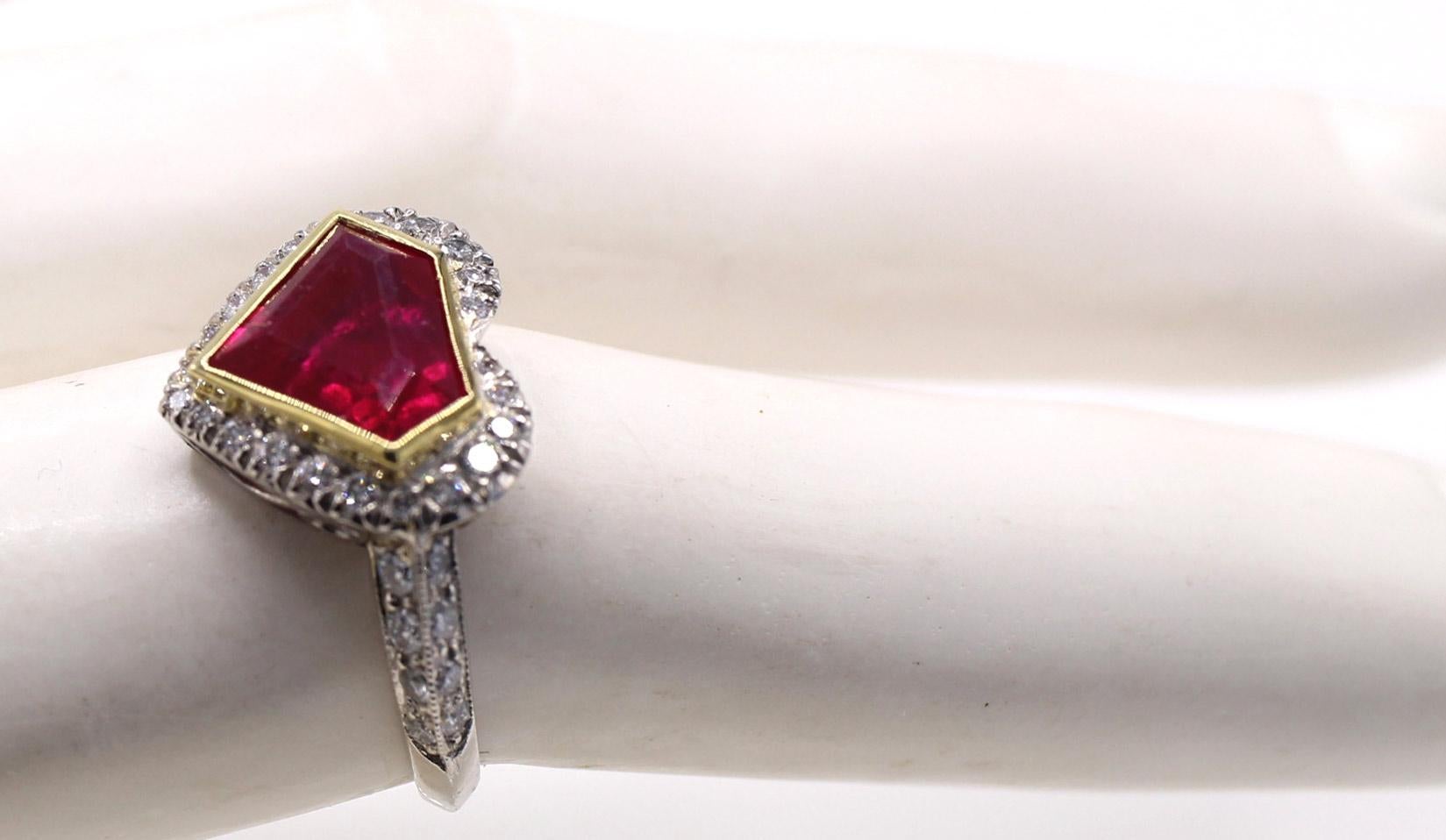 Shield Shape 3.01 Carat Burma Ruby Diamond Ring In Excellent Condition For Sale In New York, NY