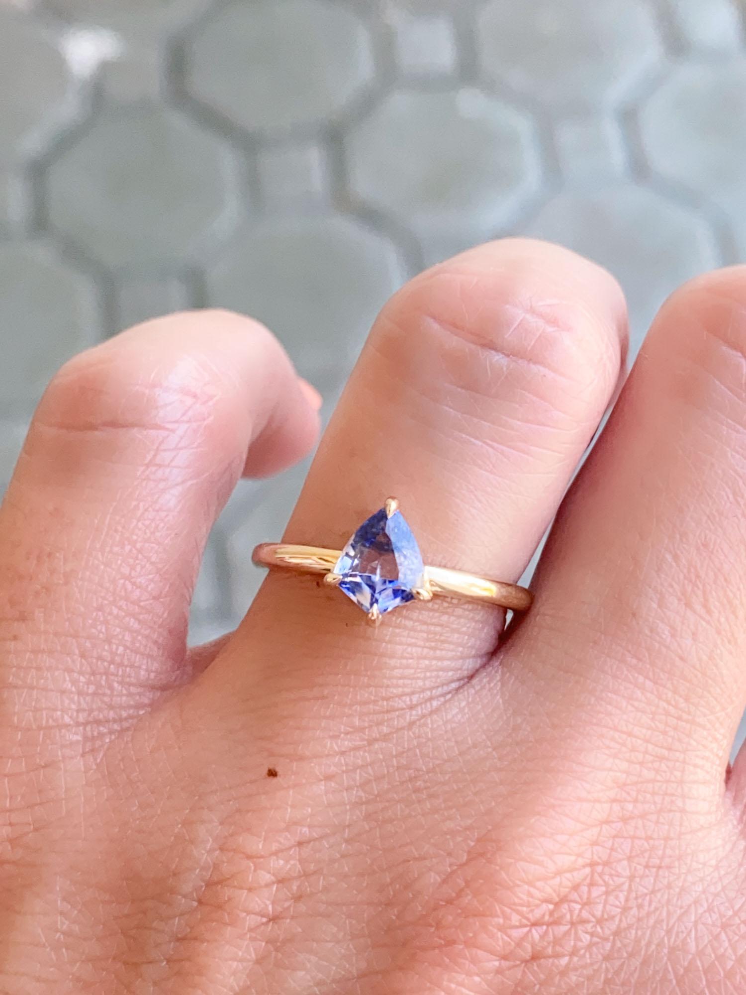 Women's or Men's Shield Shape Unique Bi-Color Sapphire Ring 14K Gold R6558 For Sale