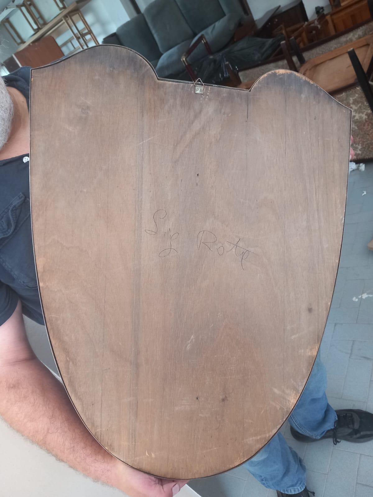 Shield-Shaped Mirror with Brass Frame, 50s (Italian) im Angebot