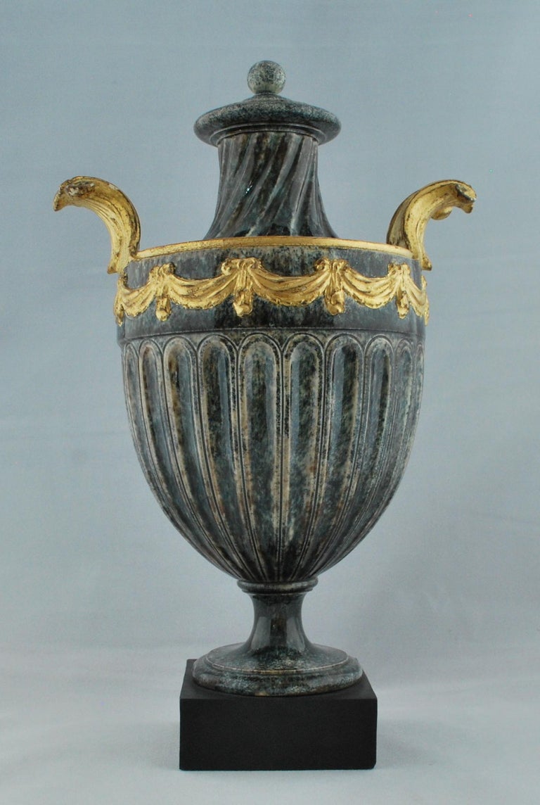 Neoclassical Shield-Shaped Vase, Wedgwood, circa 1773 For Sale