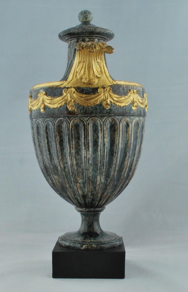 English Shield-Shaped Vase, Wedgwood, circa 1773 For Sale