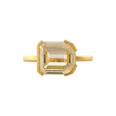 Mociun Shield Step Cut Diamond Ring