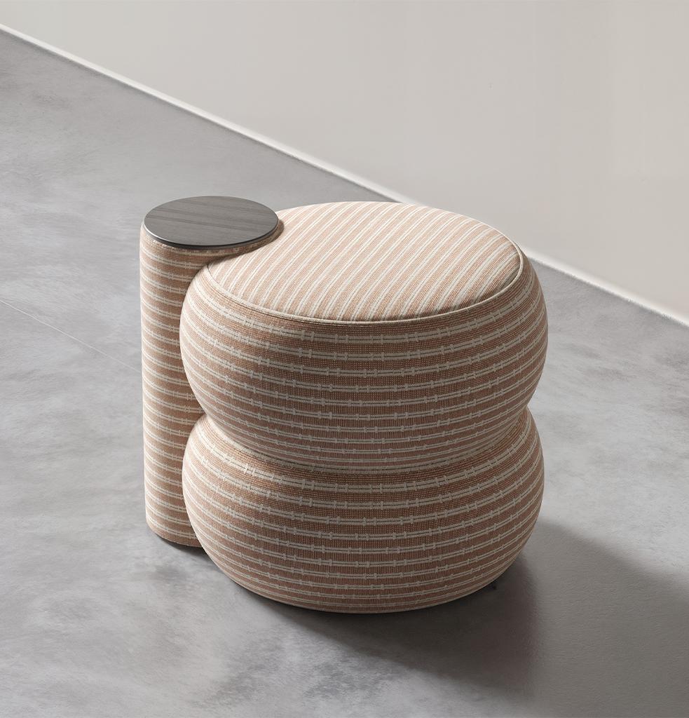 Puf Shift Tela Salmón by Hermhaus Moderno de mediados de siglo en venta