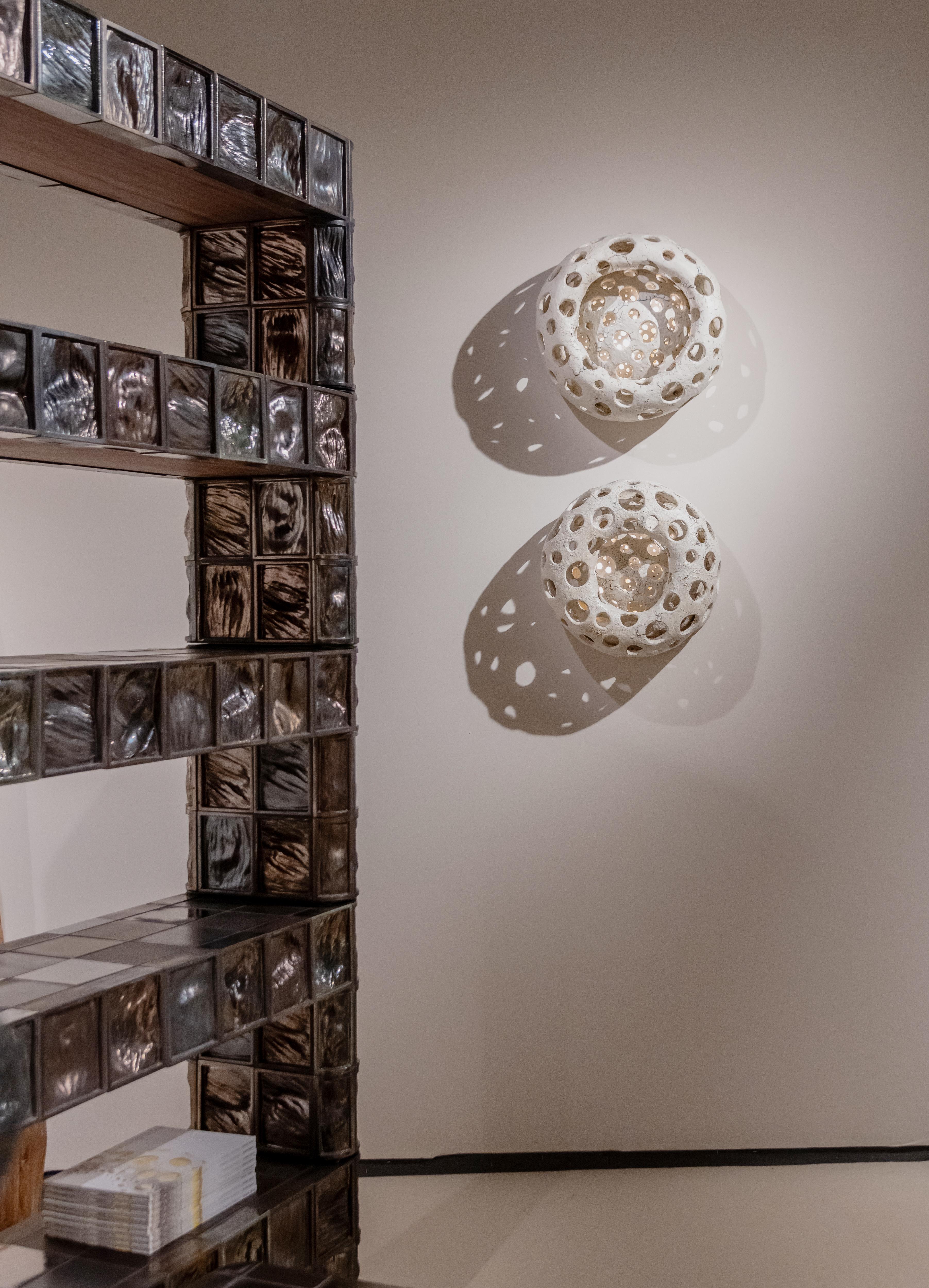 Librería y estanterías Shifting Forms de Rem Atelier en venta 3