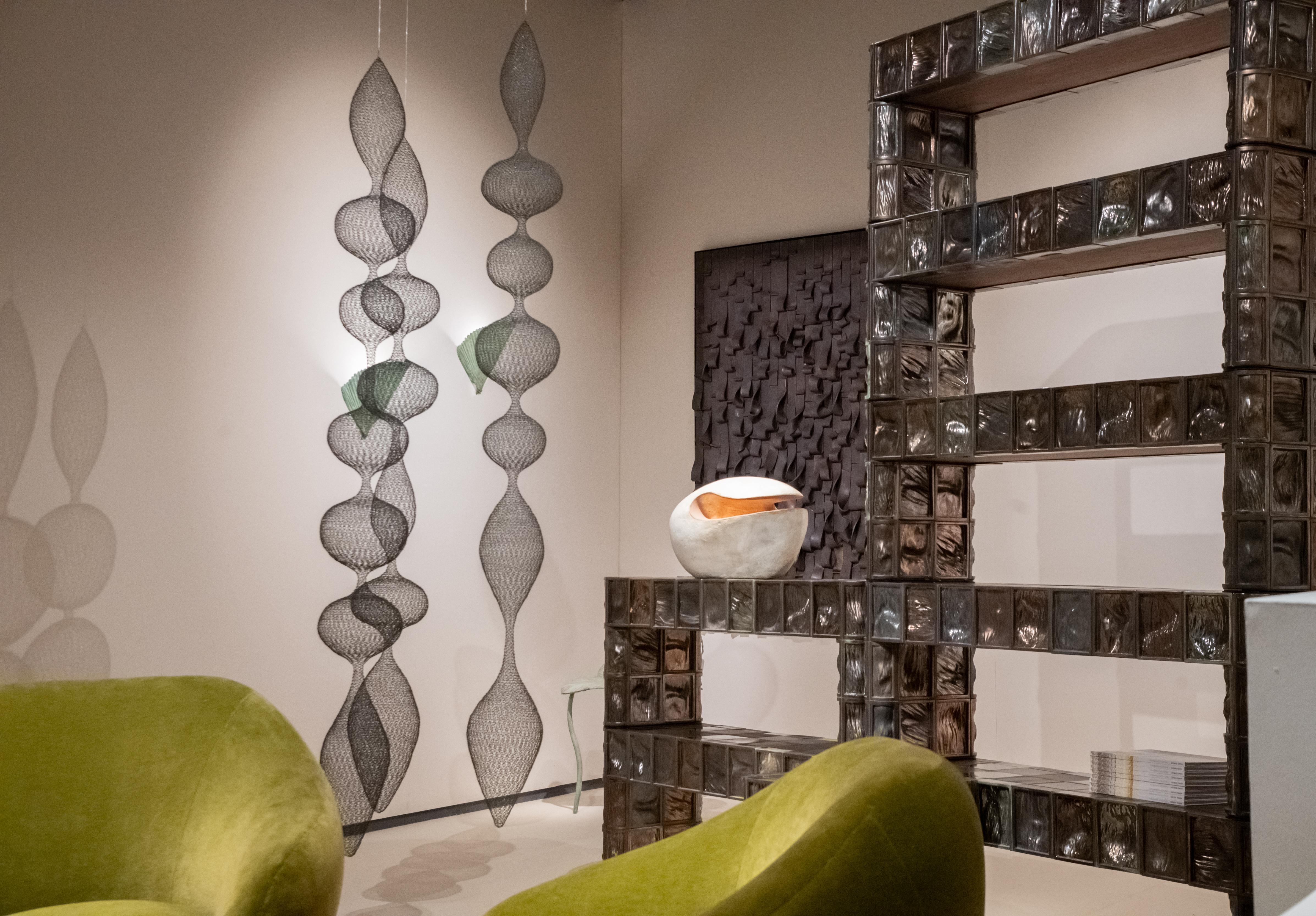 Librería y estanterías Shifting Forms de Rem Atelier en venta 1