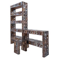 Librería y estanterías Shifting Forms de Rem Atelier