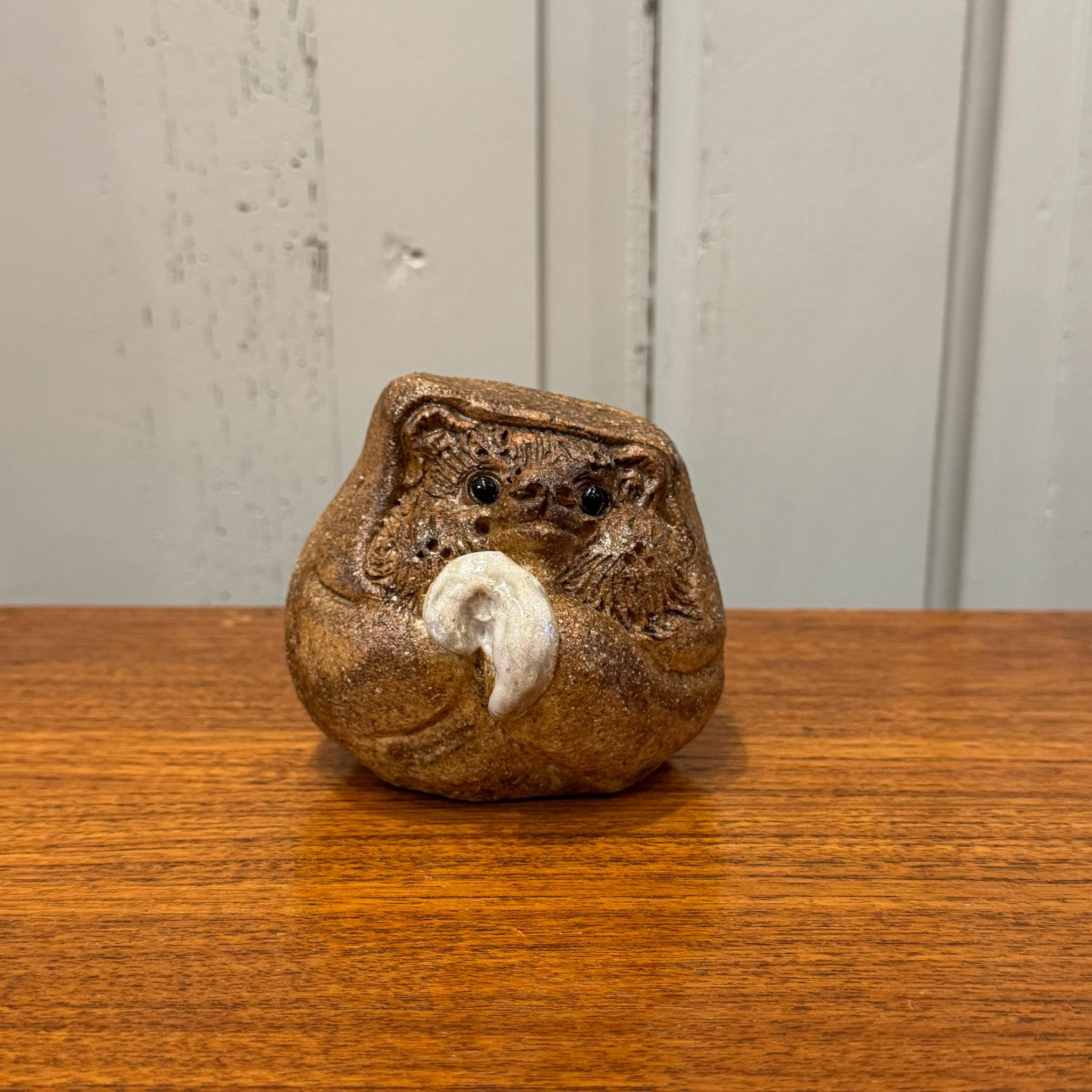 Shigaraki Tanuki - A Charming Ceramic Symbol of Japanese Tradition and Good Fort In Excellent Condition For Sale In Shibuya City, JP
