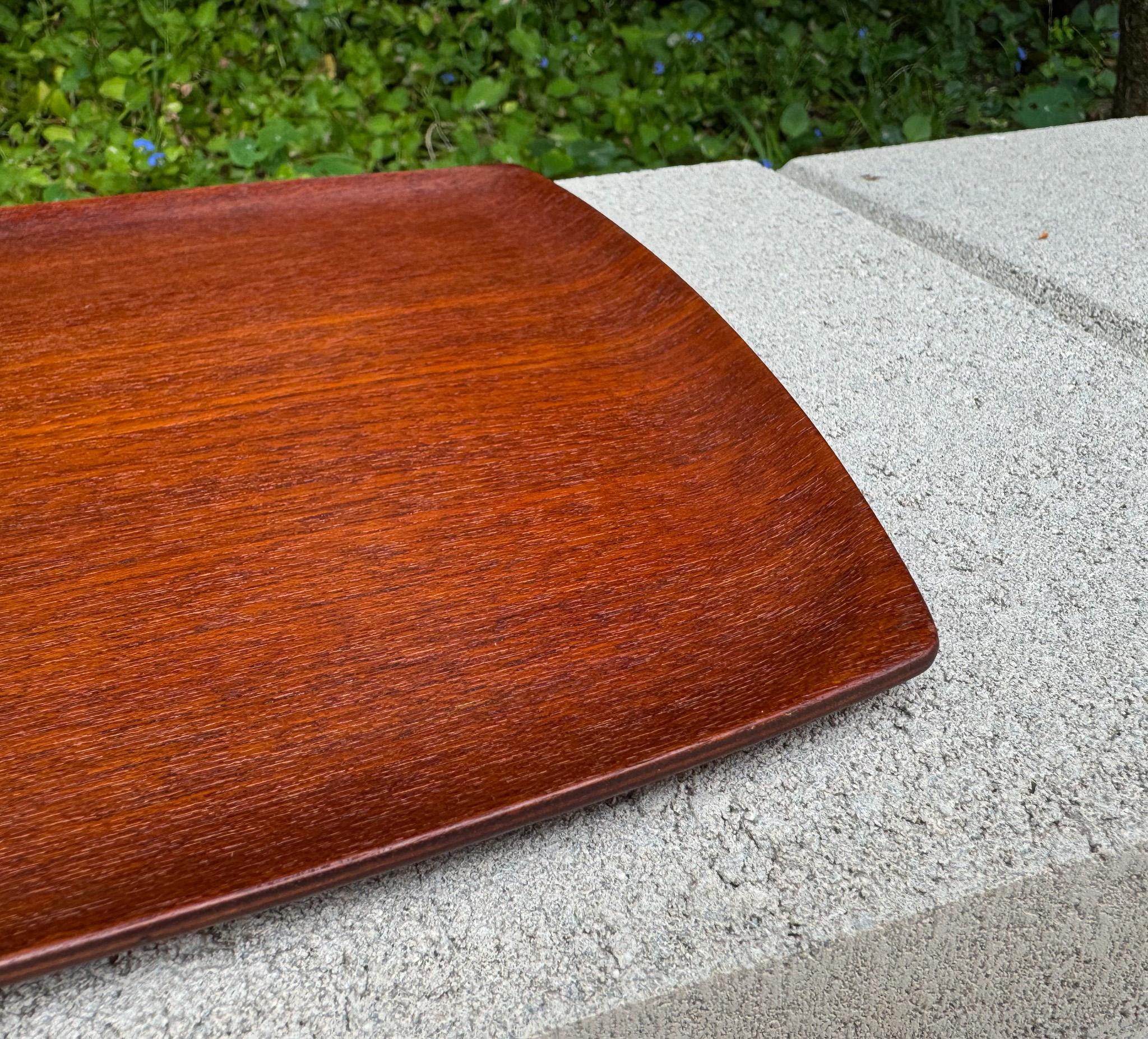 Shigemichi Aomine Shigemichi Teakholz-Tablett für N.C.C., Japan, um 1960 im Angebot 4