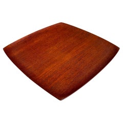 Bandeja de madera curvada de teca Shigemichi Aomine para N.C.C., Japón, c.1960
