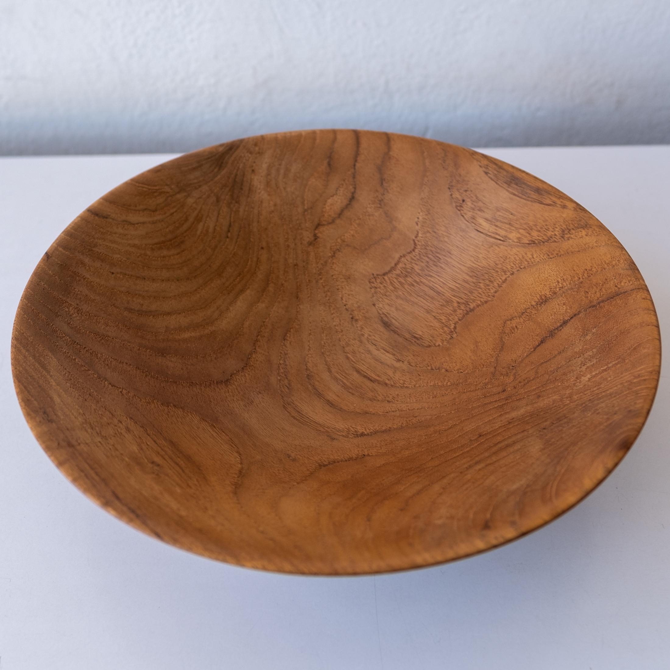 Shigemichi Aomine Modernist Japanese Wood Bowl for the National Craft Council In Good Condition For Sale In San Diego, CA