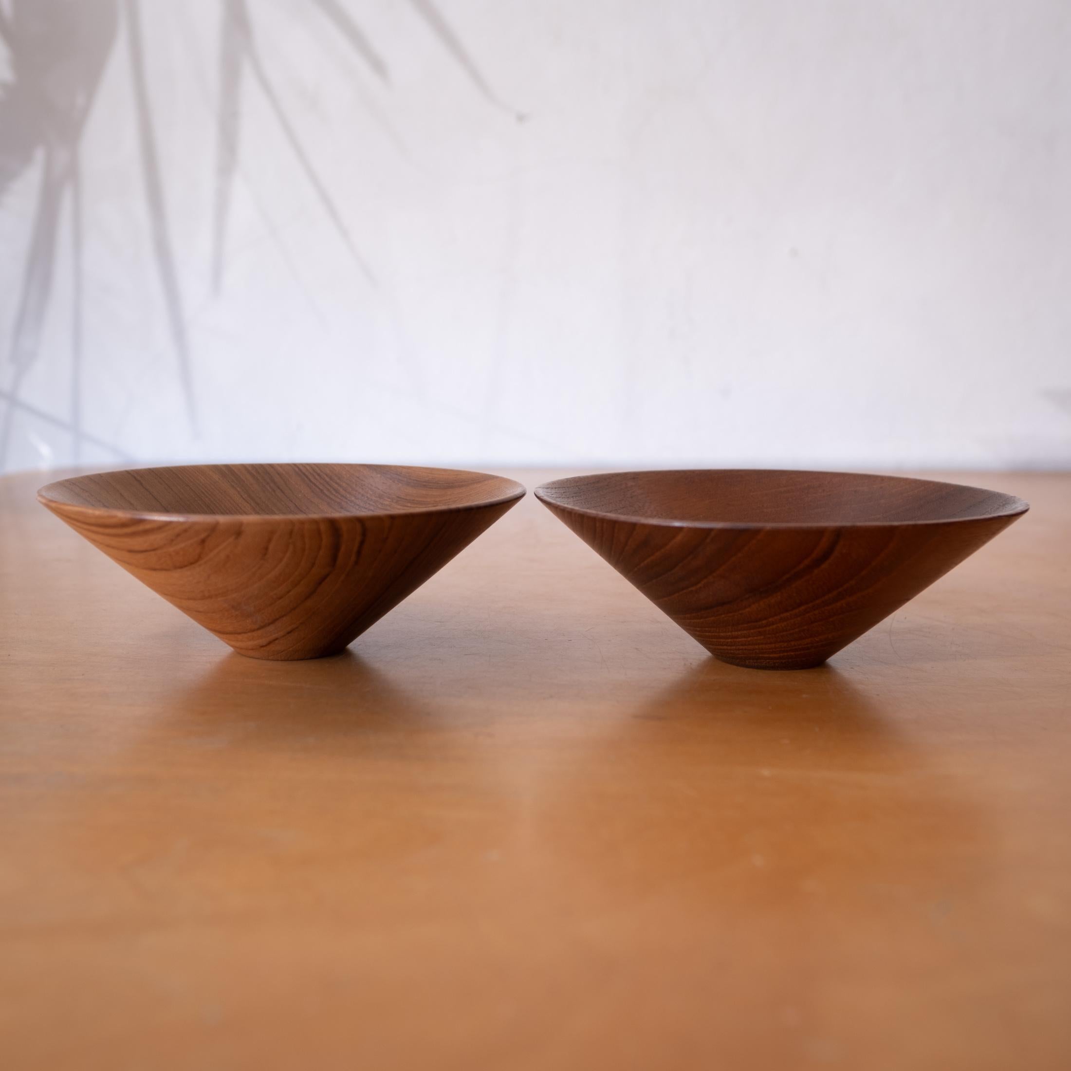 Ciotole in legno giapponese modernista di Aomine Shigemichi per il Consiglio Nazionale dell'Artigianato in vendita 4