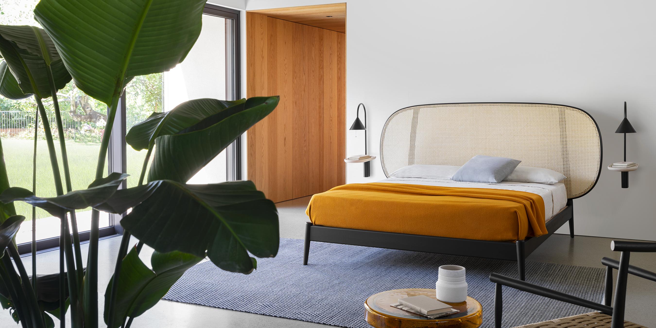 Wood Shiko Wien King Size Bed by E-GGS For Sale