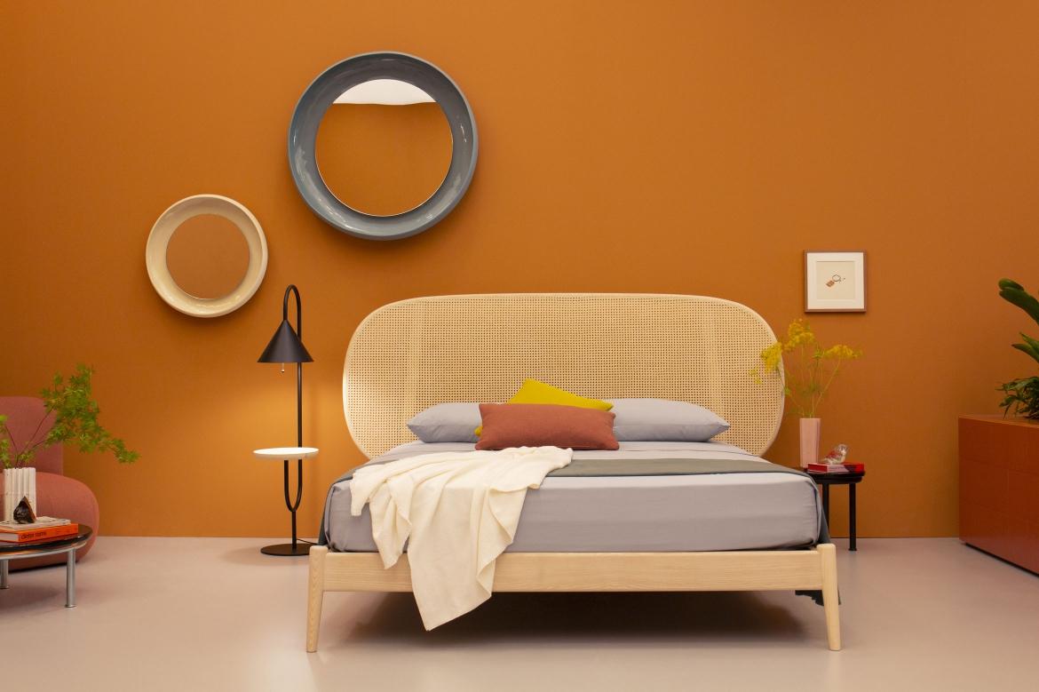 Shiko Wien King Size Bed by E-GGS For Sale 1