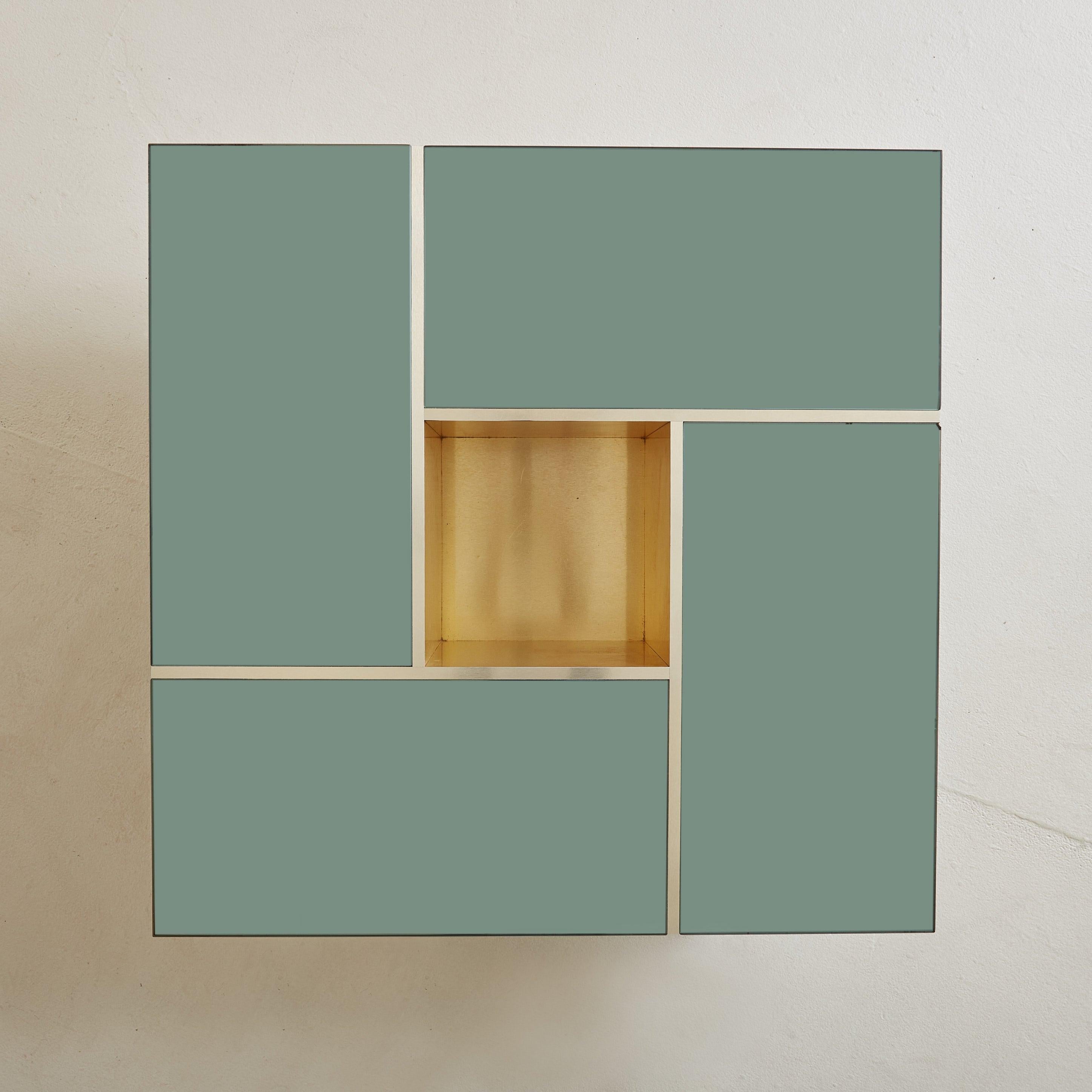 Ein italienischer quadratischer Couchtisch 