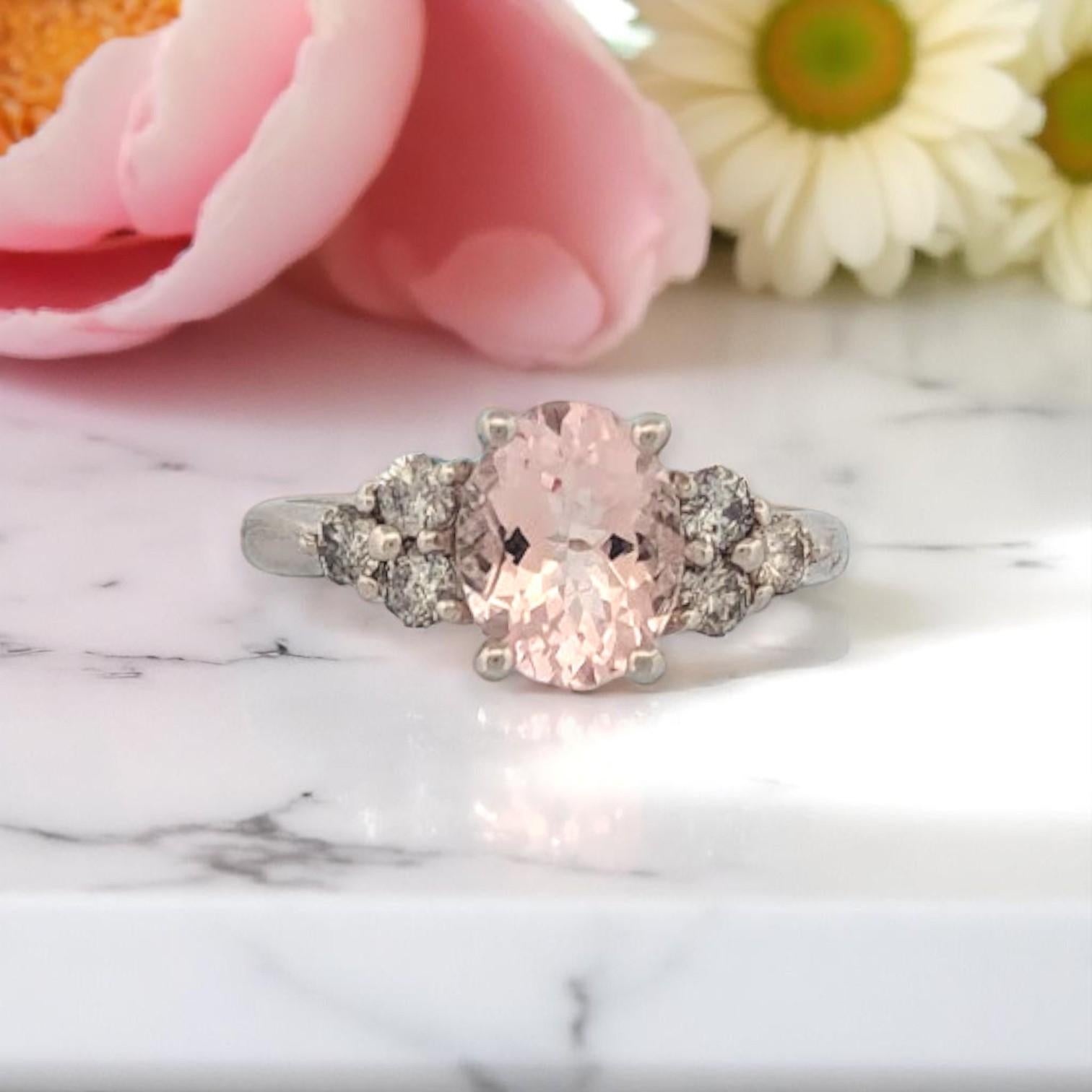 Shiloh  14k White Gold Ring with 1.7 ct Oval Morganite & .39 ctw Diamonds In New Condition For Sale In Greeneville, TN