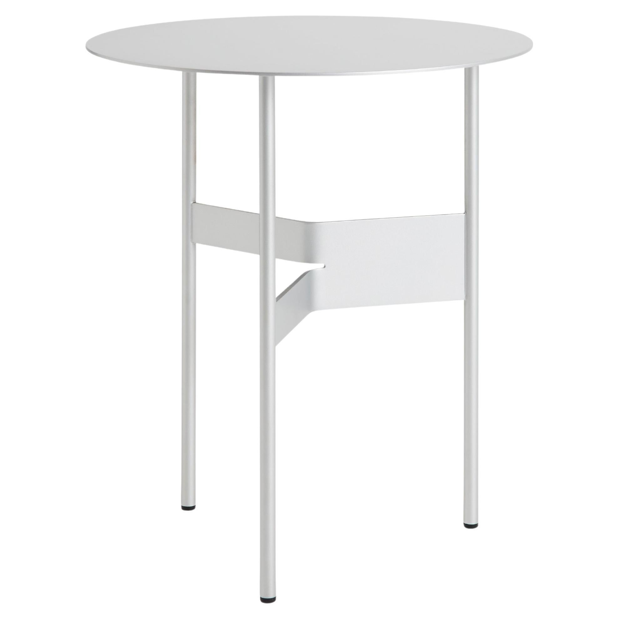 Table basse Shim D45, gris argenté, acier revêtu de poudre par Jonas Trampedach