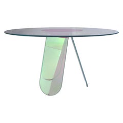 Schimmernder runder Tisch aus Kunstglas, hergestellt und entworfen von Patricia Urquiola