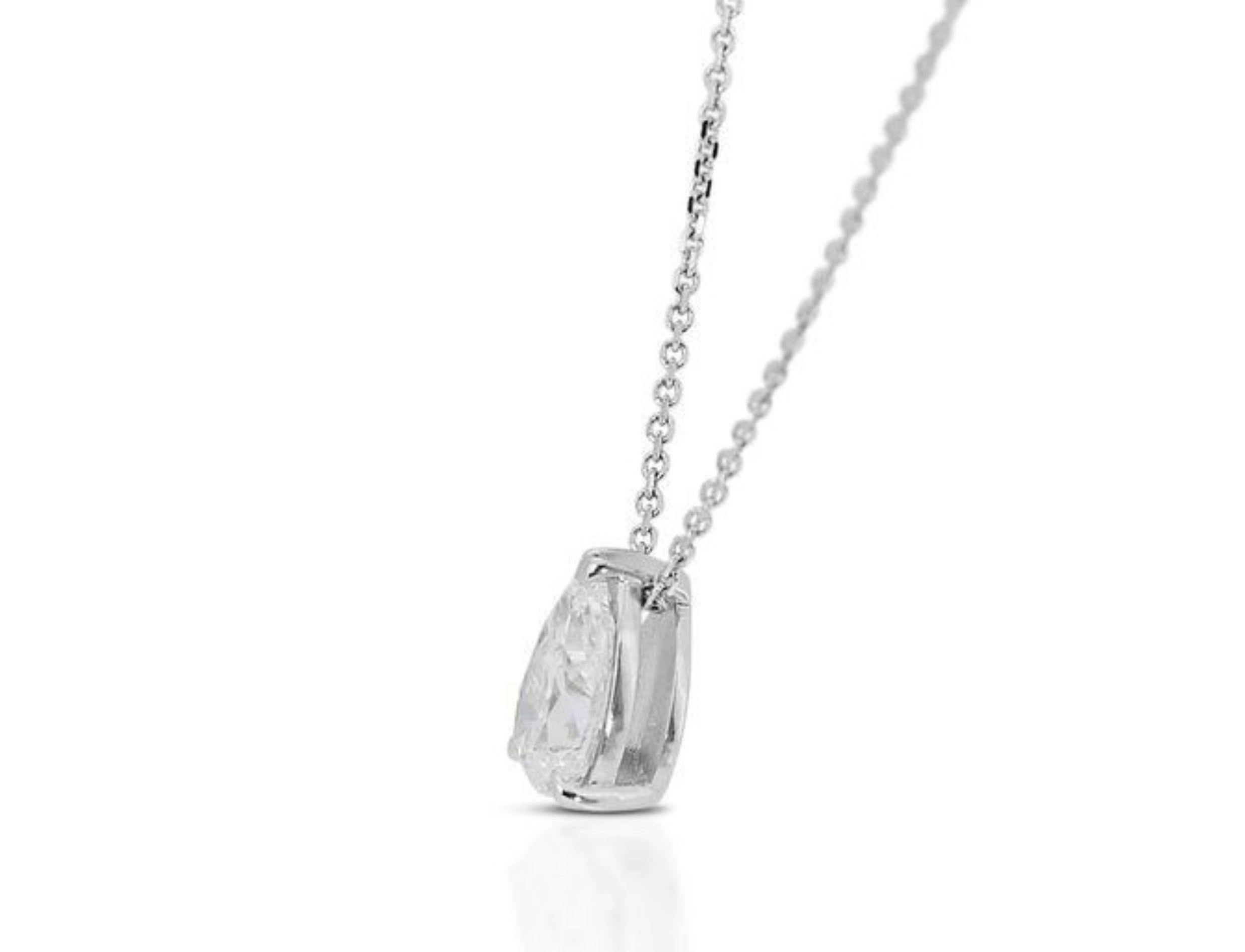 Shimmering 0.70ct Pear Brilliant Diamond Necklace in 18K White Gold For Sale 1
