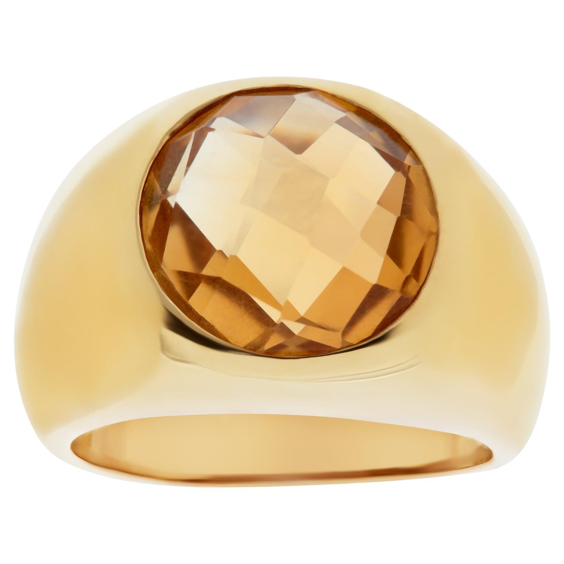 Schimmernder facettierter Citrinring aus 18 Karat Gelbgold.
