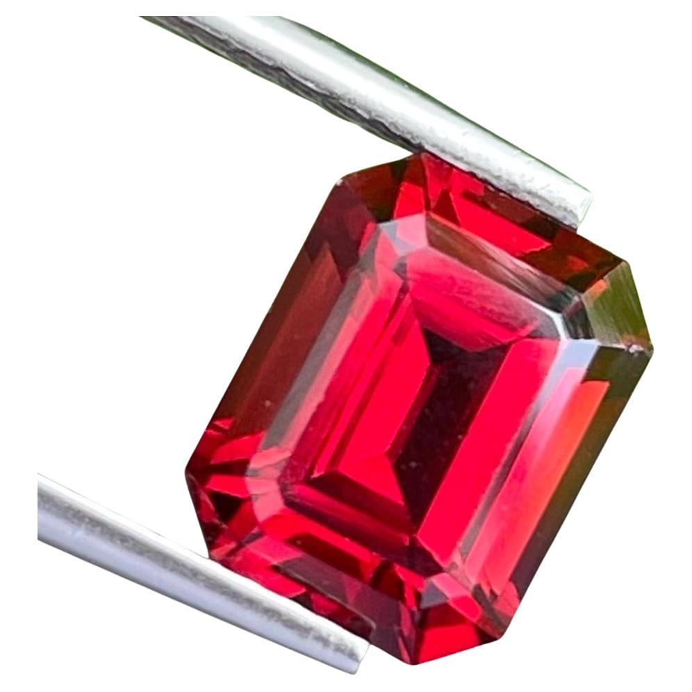 Shimmering Red Rhodolite Garnet 3.35 carats Emerald Cut Gemstone from Madagascar For Sale