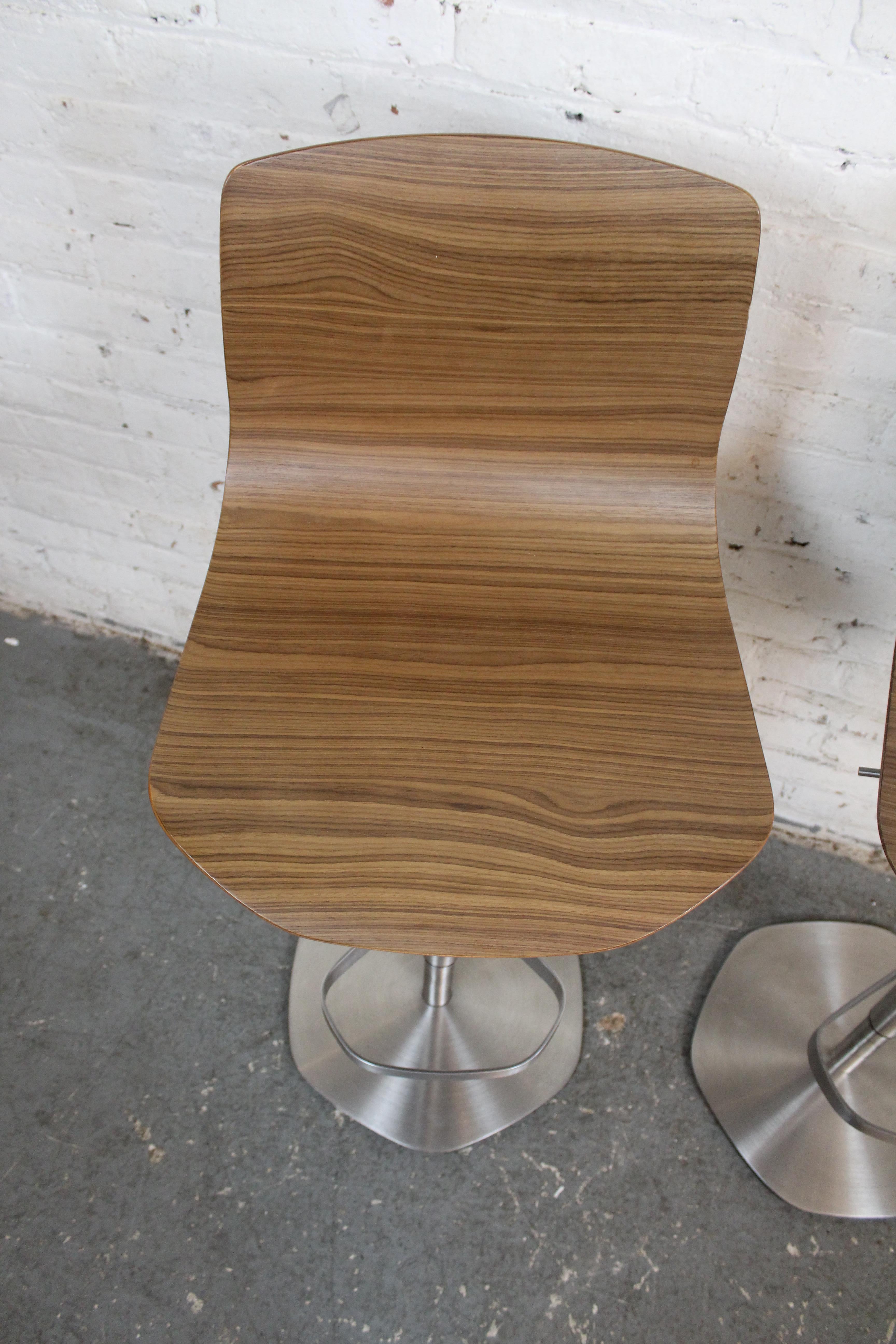 Contemporary Shin Azumi 'Loku' Adjustable Stools