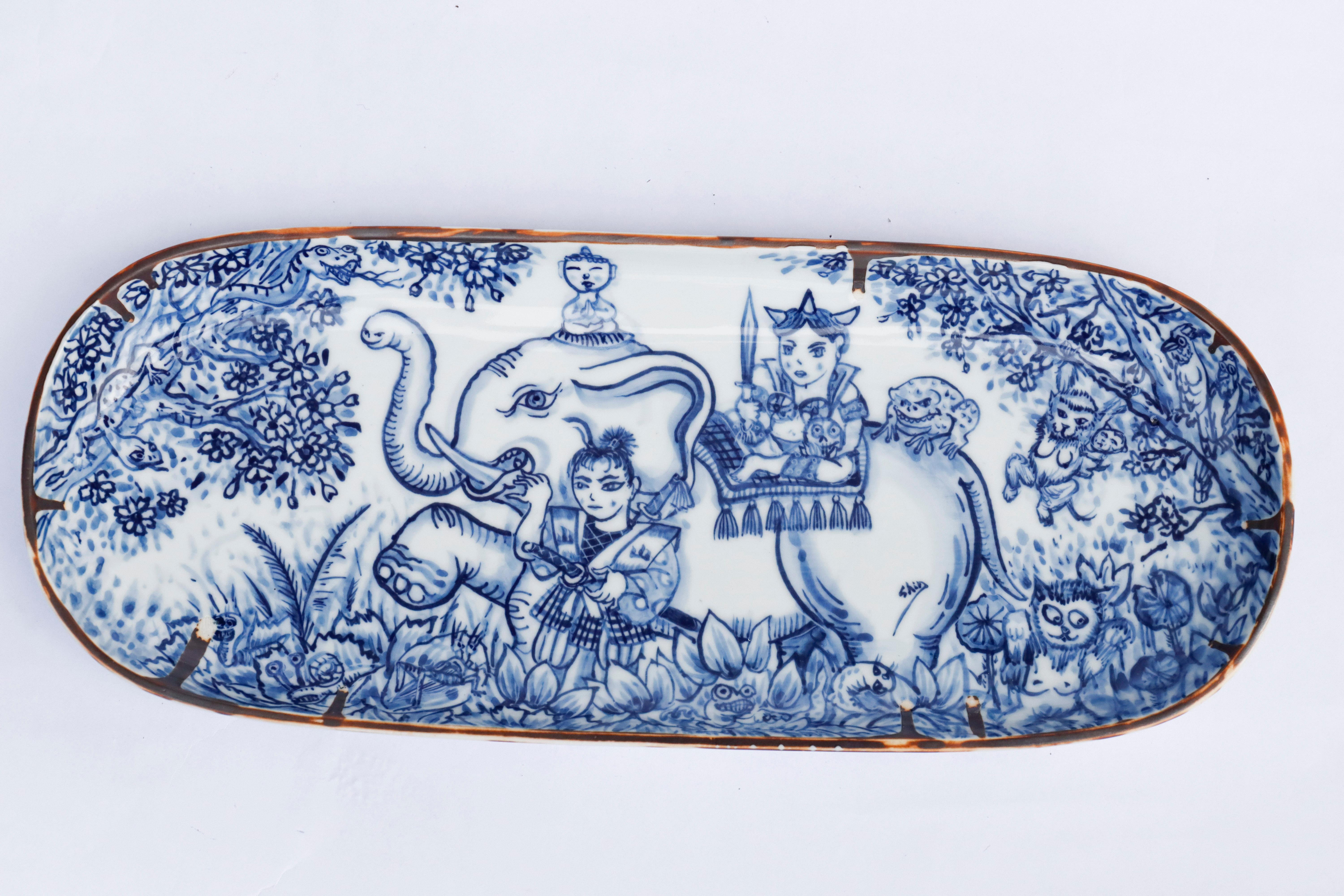 Hand painted blue and white Japanese Arita porcelain decorative plate, Thailand - Sculpture by Shin Koyama