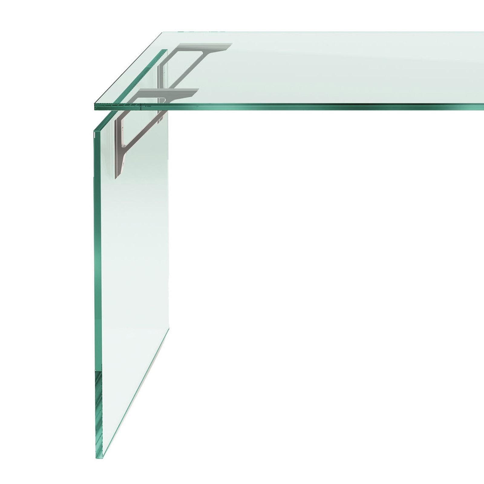 Desk shine with tempered and welded glass,
15mm thickness with mounting brackets
in polished aluminum and steel.
Available in:
L 120 x D 60 x H 73cm, price: 3400,00€
L 130 x D 60 x H 73cm, price: 3600,00€
L 140 x D 70 x H 73cm, price: 3900,00€
L 160