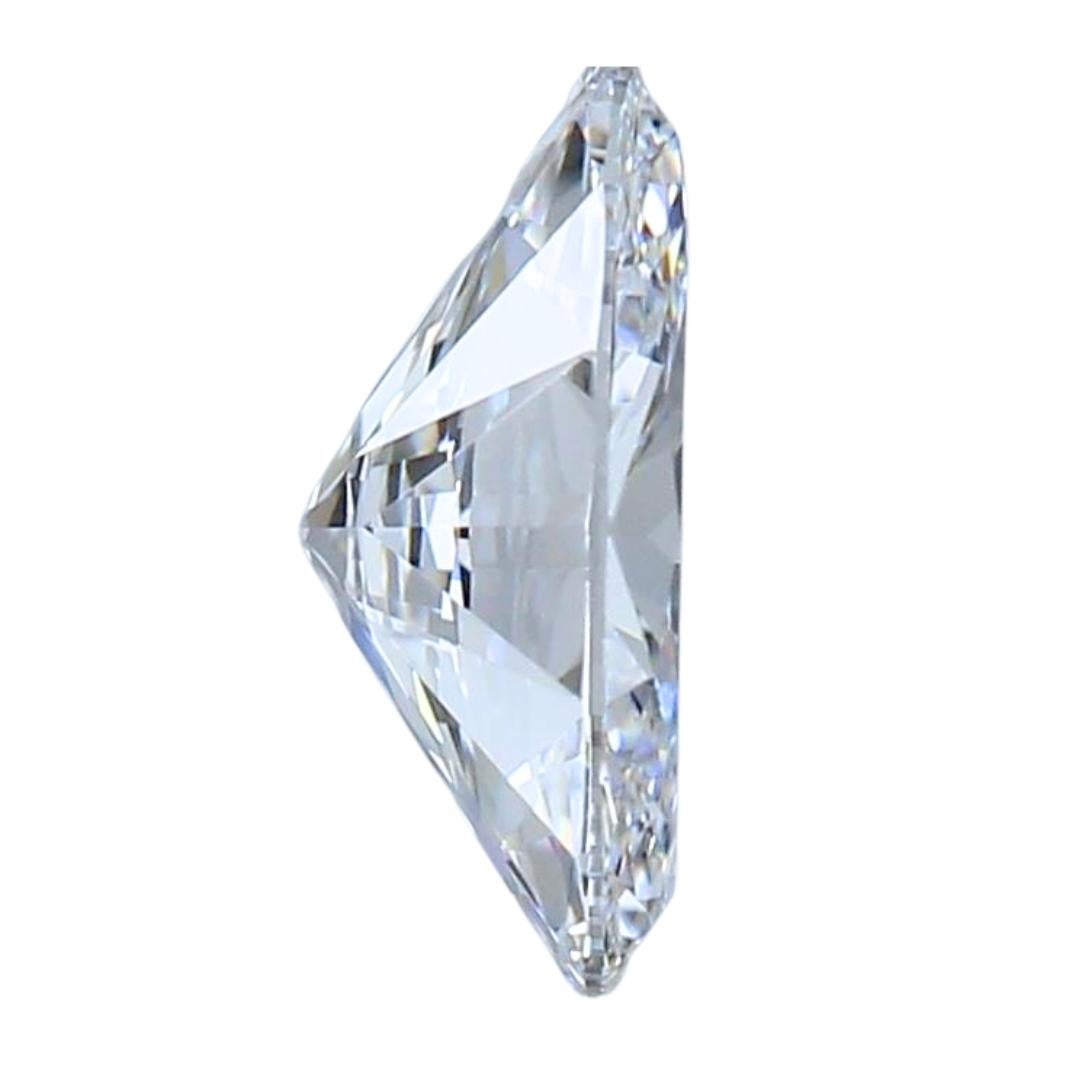 Shining 0.70ct Ideal Cut Oval-Shaped Diamond - GIA Certified In New Condition For Sale In רמת גן, IL
