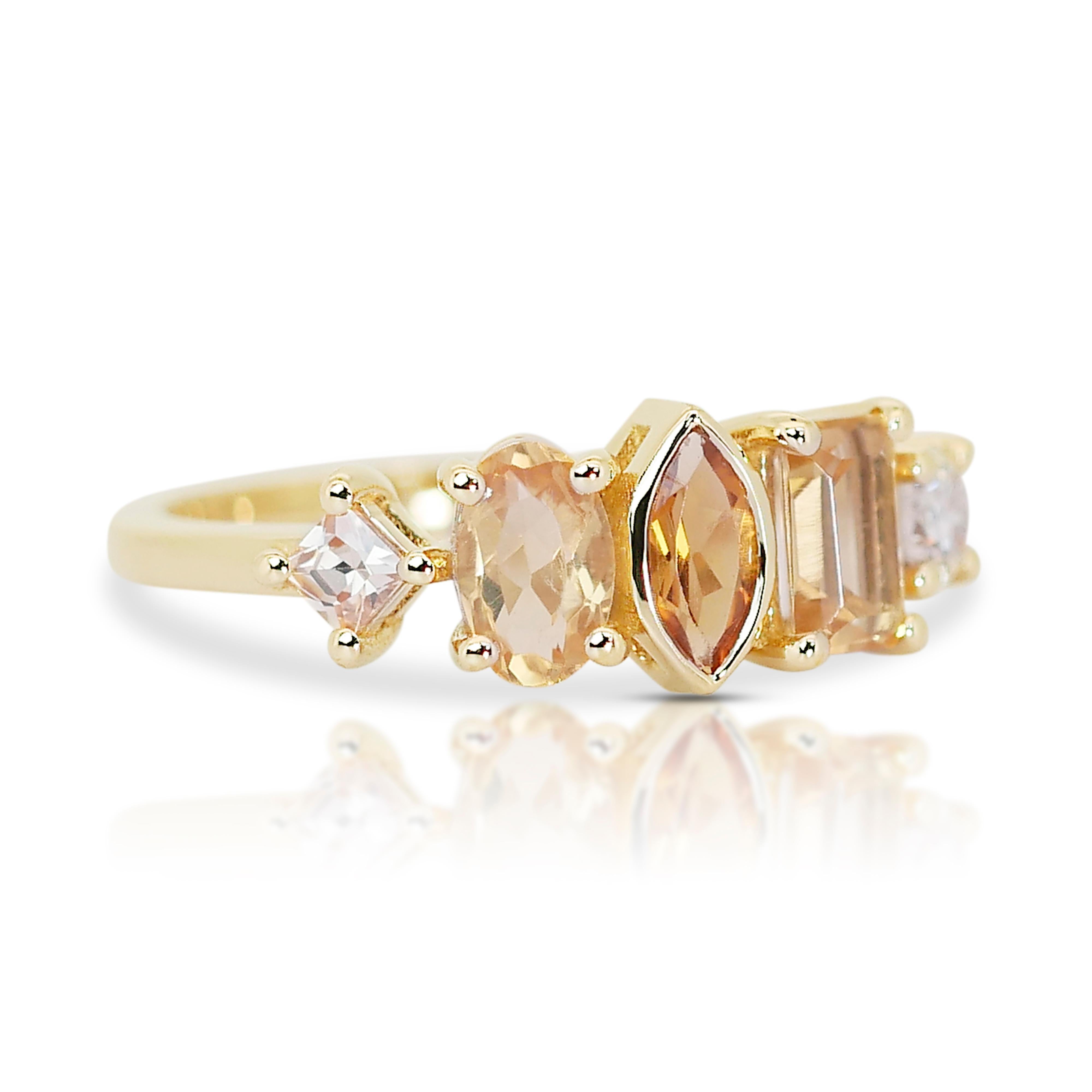 Shining 14K Yellow Gold Citrine and Diamond Pave Ring w/1.50 ct - AIG Certified In New Condition For Sale In רמת גן, IL