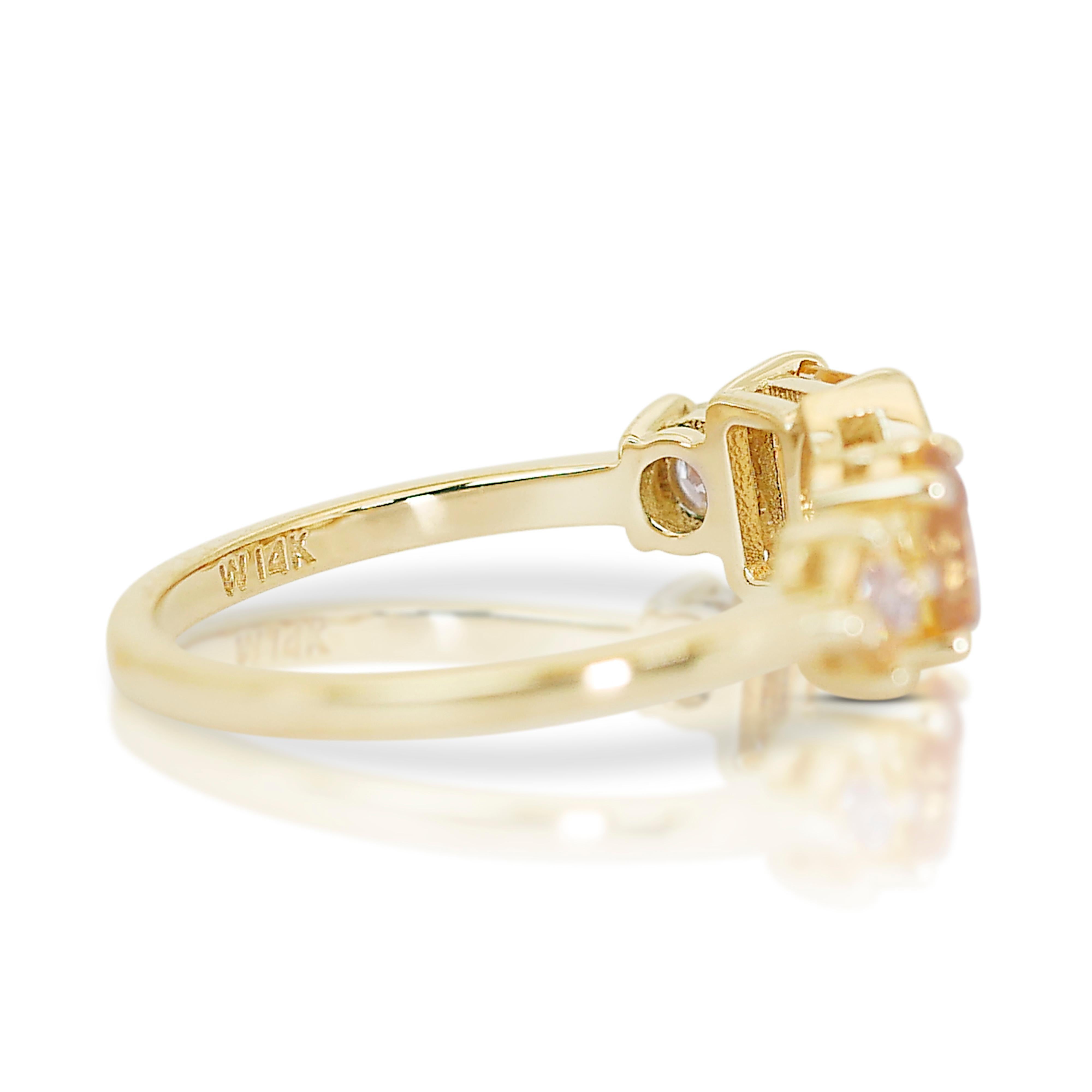 Women's Shining 14K Yellow Gold Citrine and Diamond Pave Ring w/1.50 ct - AIG Certified For Sale