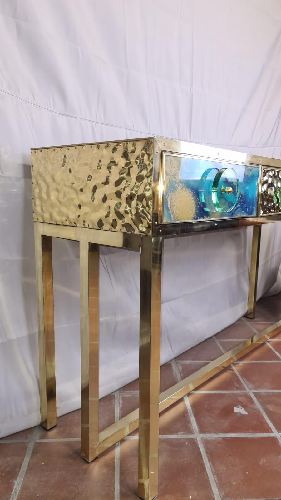 Table console moderne en verre de Murano bleu et or avec 3 tiroirs disponibles  en vente 6