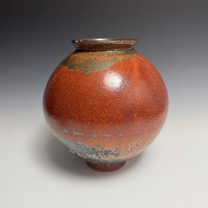 Shino Glazed Moon Jar by Jason Fox im Zustand „Neu“ im Angebot in Burbank, CA