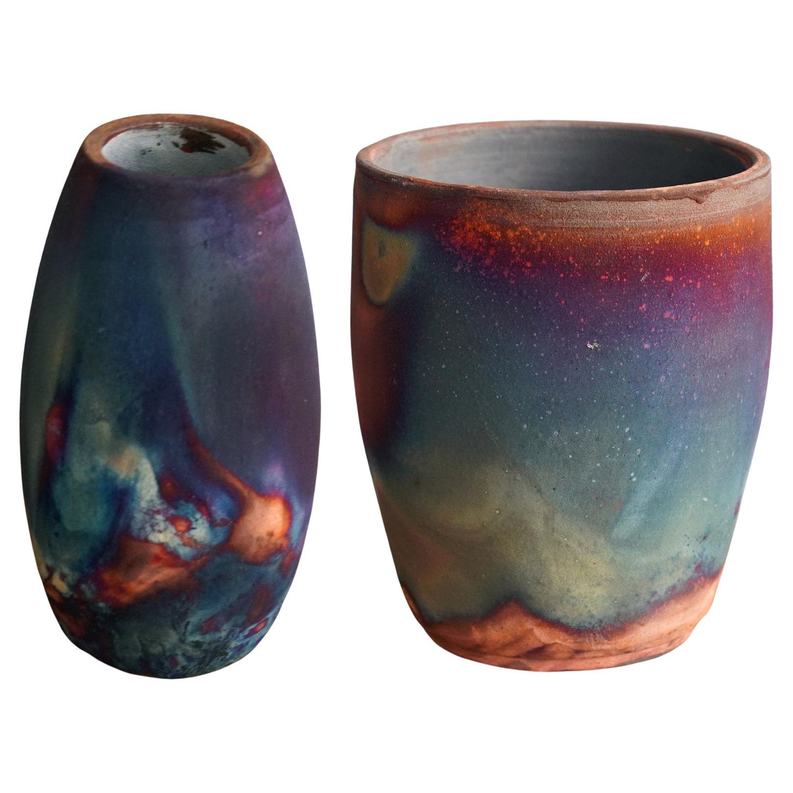 Vase en poterie Shinsen & Tsuri Raku entièrement mat cuivre - Décoration en céramique faite à la main en vente