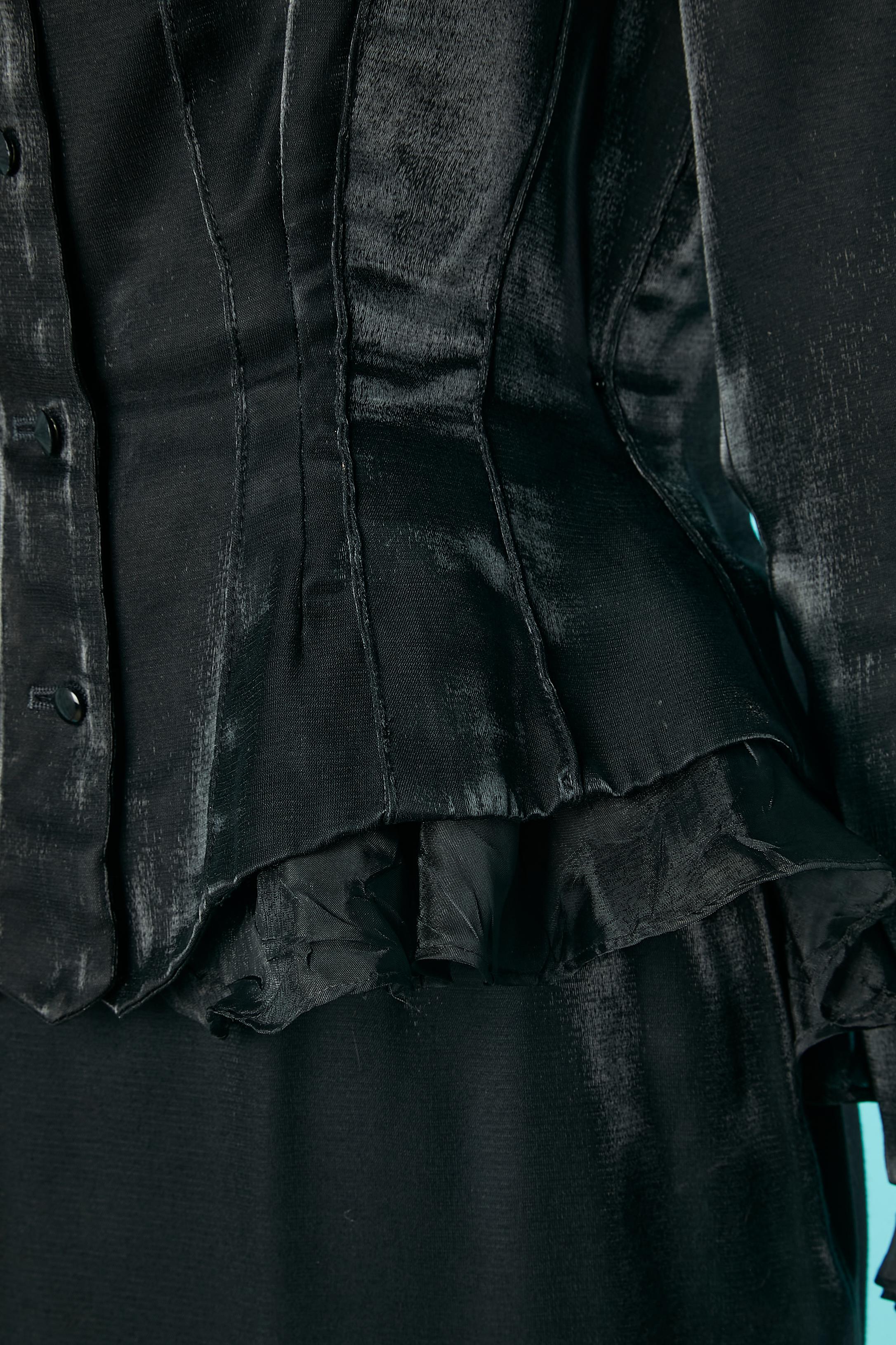 Schwarzer glänzender Abendrock -suit mit asymmetrischem Rock Mackie von Bob Mackie  im Zustand „Hervorragend“ im Angebot in Saint-Ouen-Sur-Seine, FR
