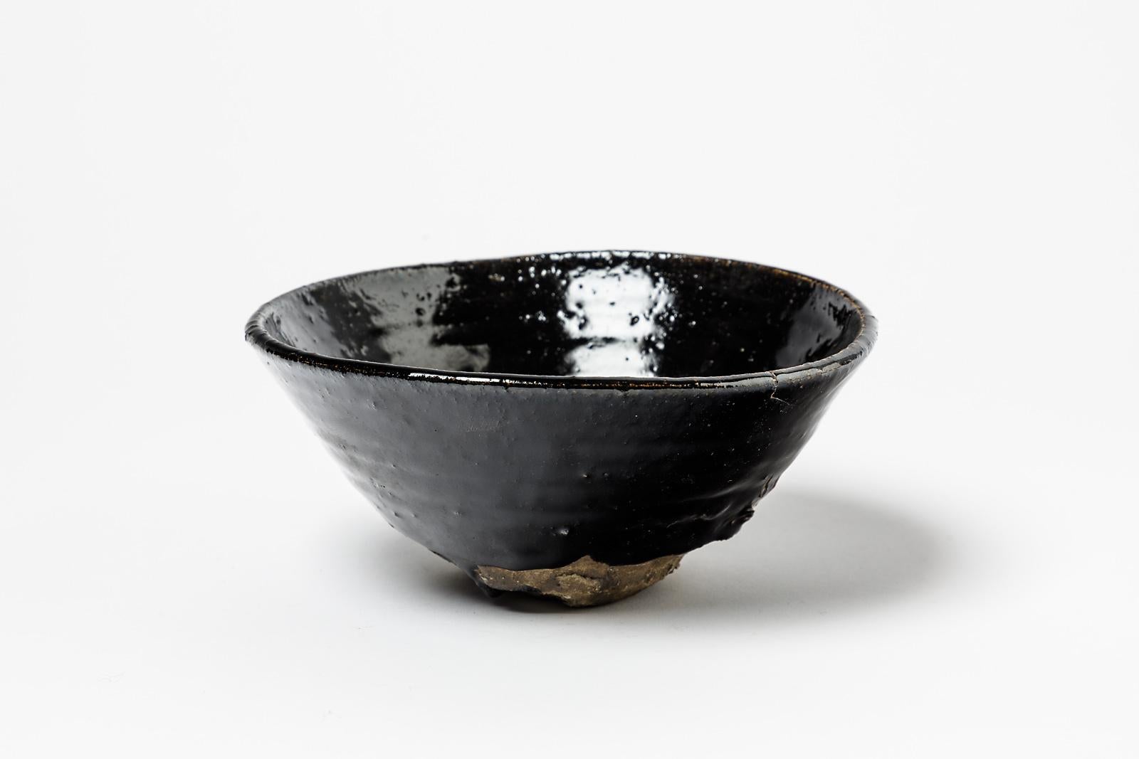 Shiny Black Stoneware Ceramic Bowl or Cup by Hervé Rousseau handmade In Excellent Condition For Sale In Neuilly-en- sancerre, FR