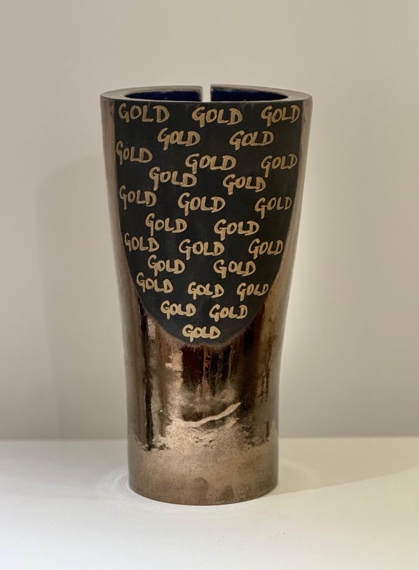 Shiny Gold Ceramic Vase 