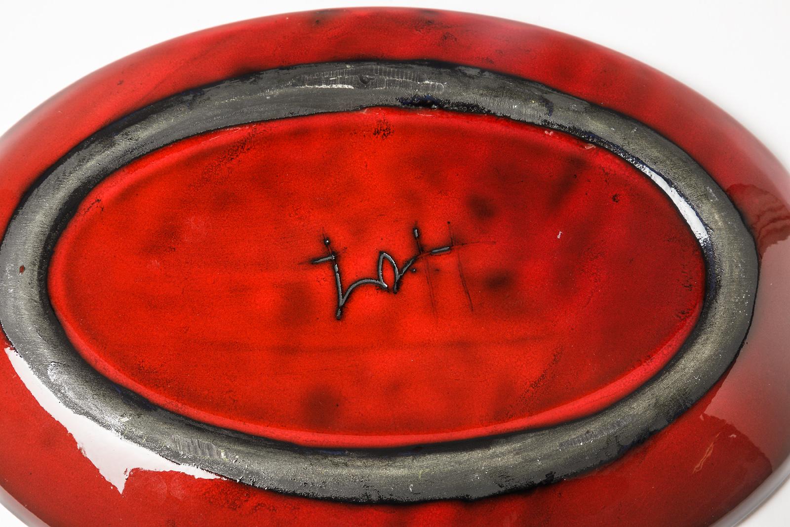 Glänzender roter Vintage-Keramikteller aus der Mitte des Jahrhunderts von Gerard Hofmann Vallauris Pottery (Moderne der Mitte des Jahrhunderts) im Angebot