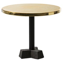 Shiny Round Table