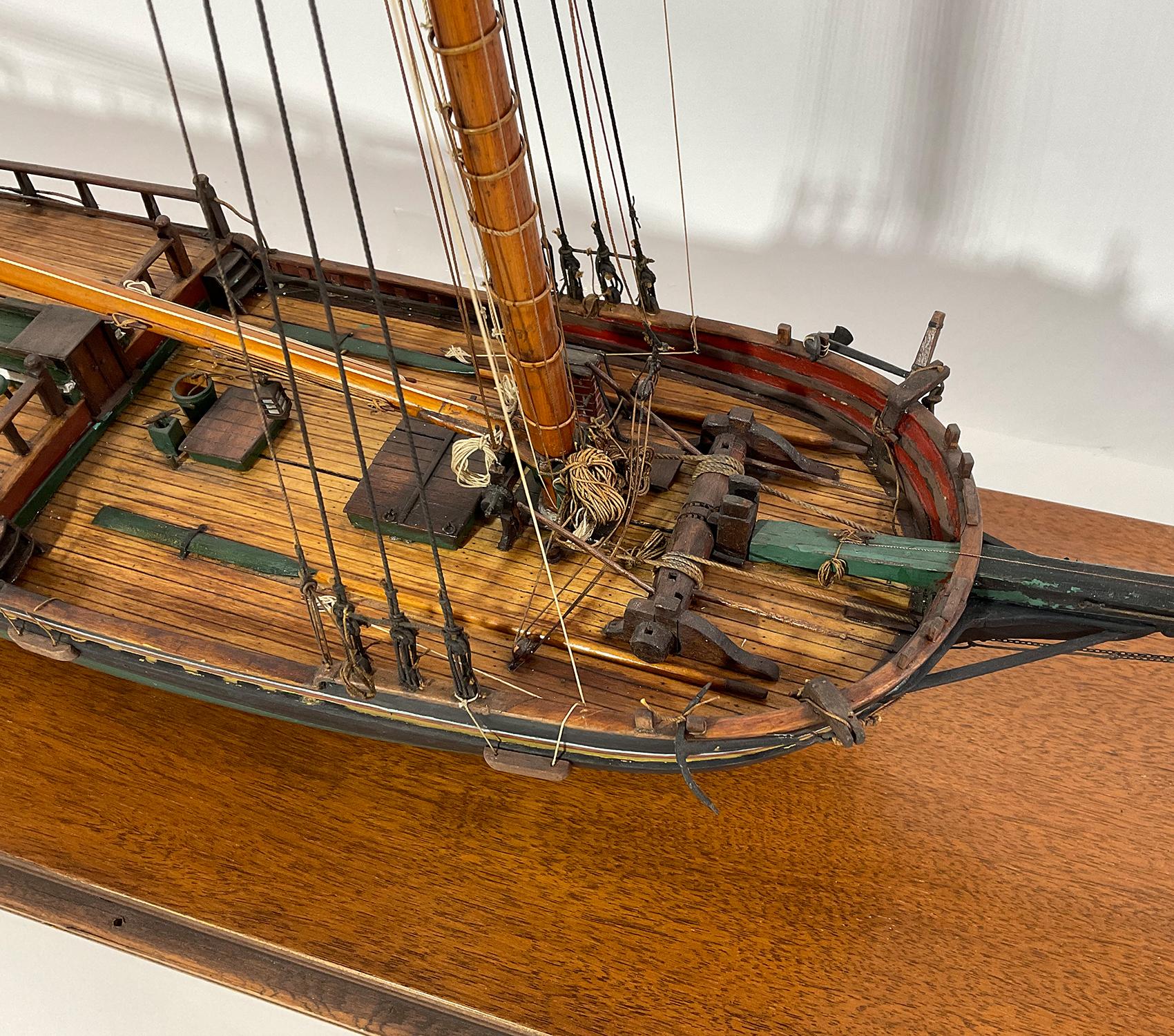 Schiffsschiff Modell „“Hudson River Sloop Illinois“ im Zustand „Hervorragend“ im Angebot in Norwell, MA