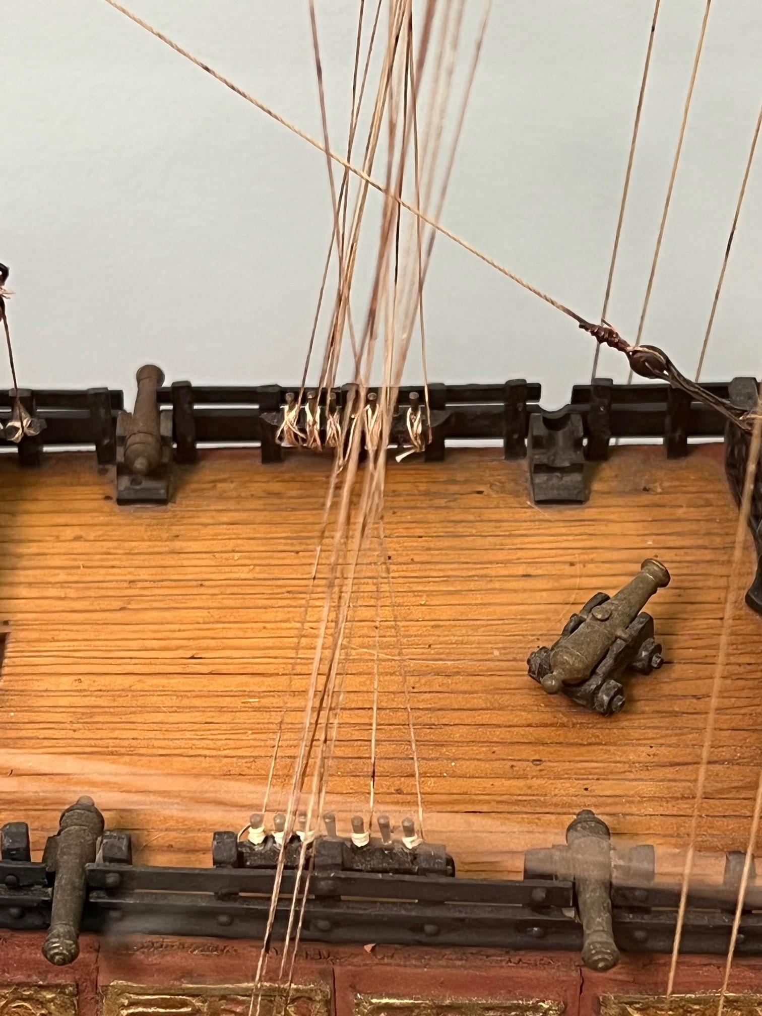 Modèle de navire de guerre de la marine anglaise 