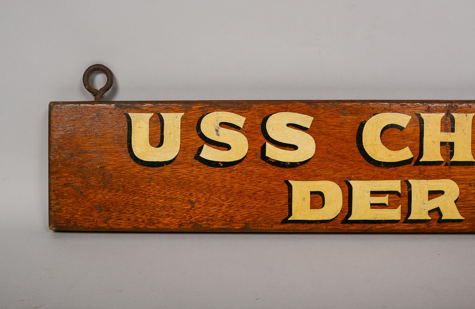 Américain Planche de nom de navire pour les salles des USS en vente