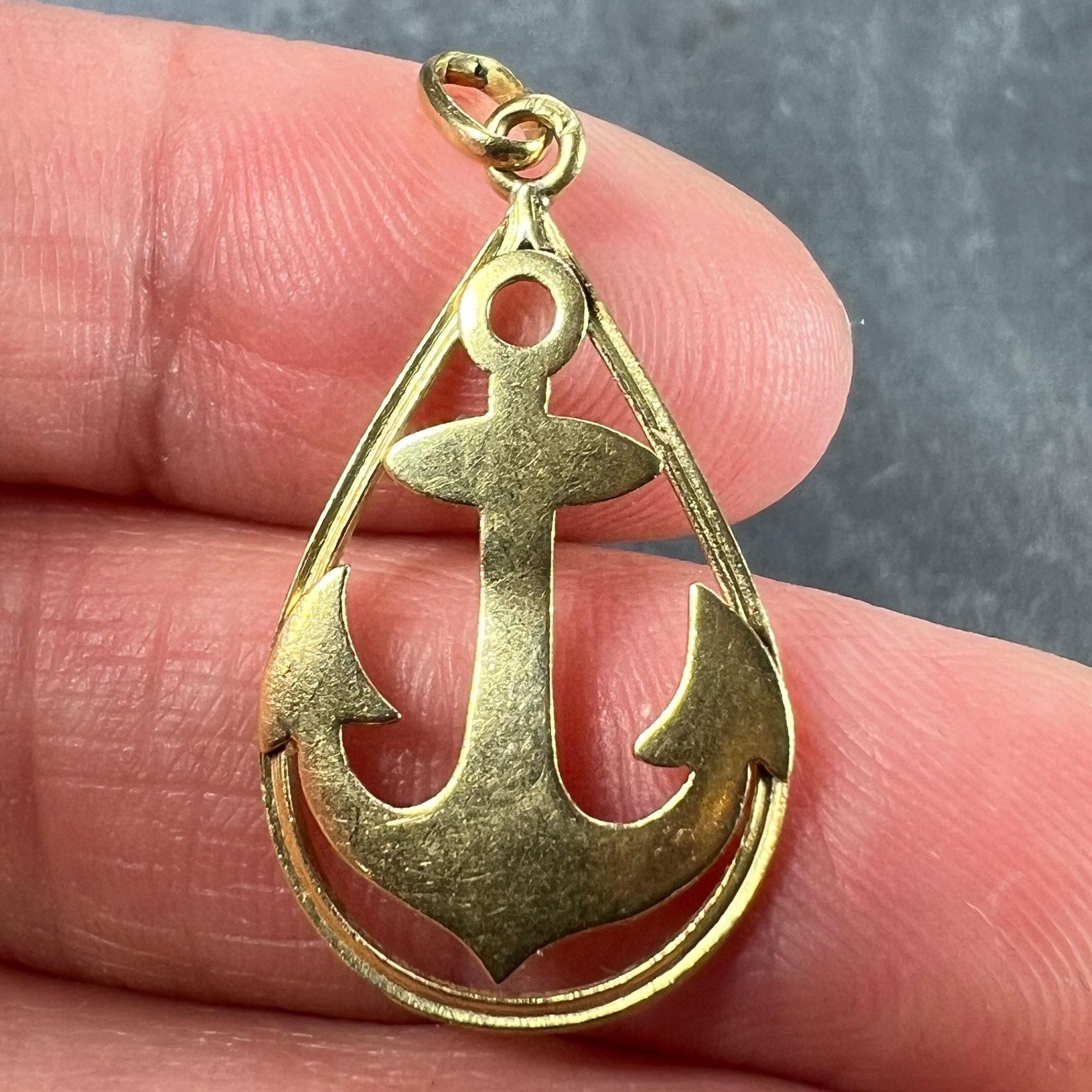 Pendentif breloque Ships Anchor en or jaune 18 carats en vente 1