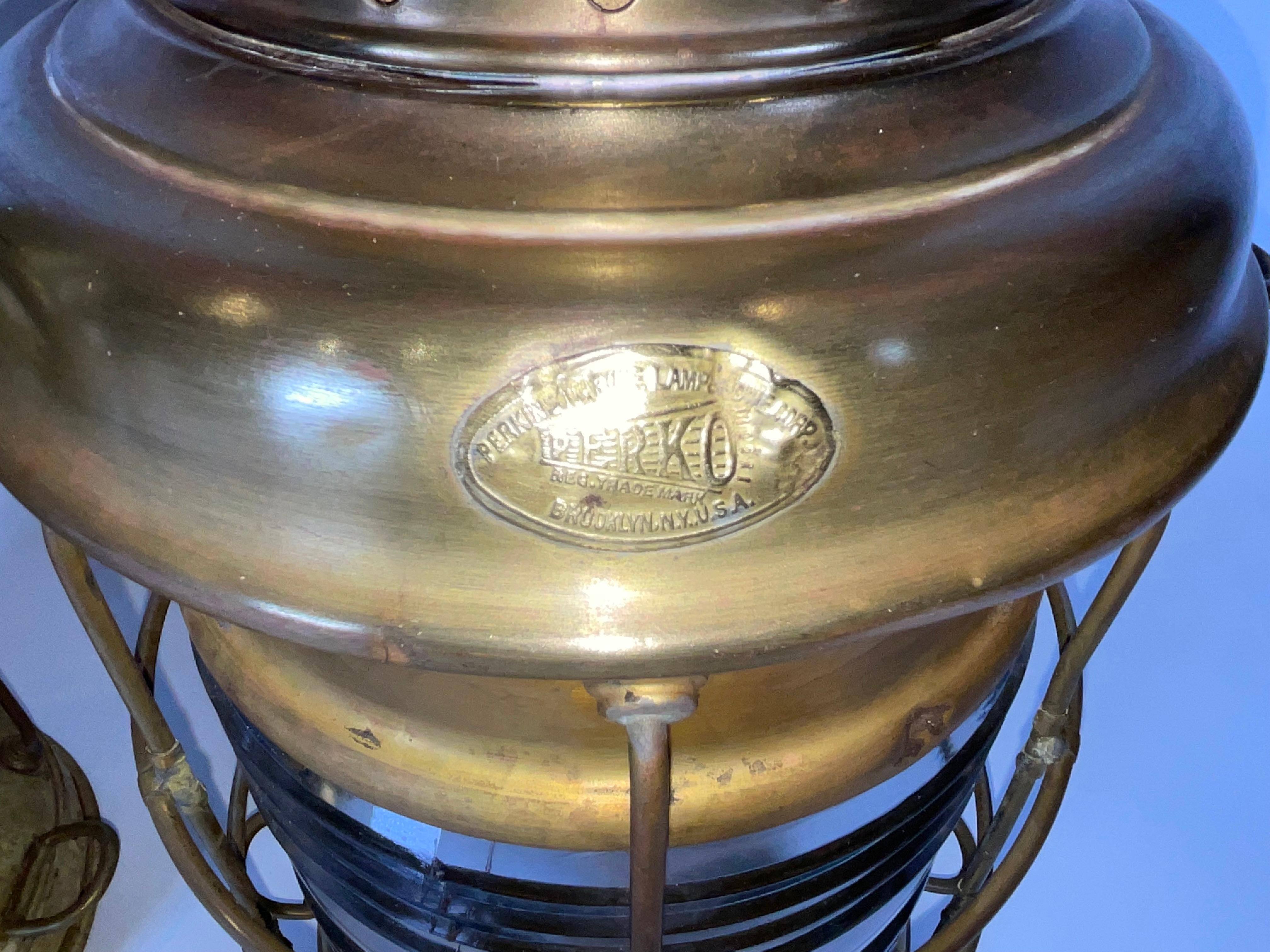Fine XX secolo Lanterne Anchor Lamps di Perkins Marine Lamp Company in vendita