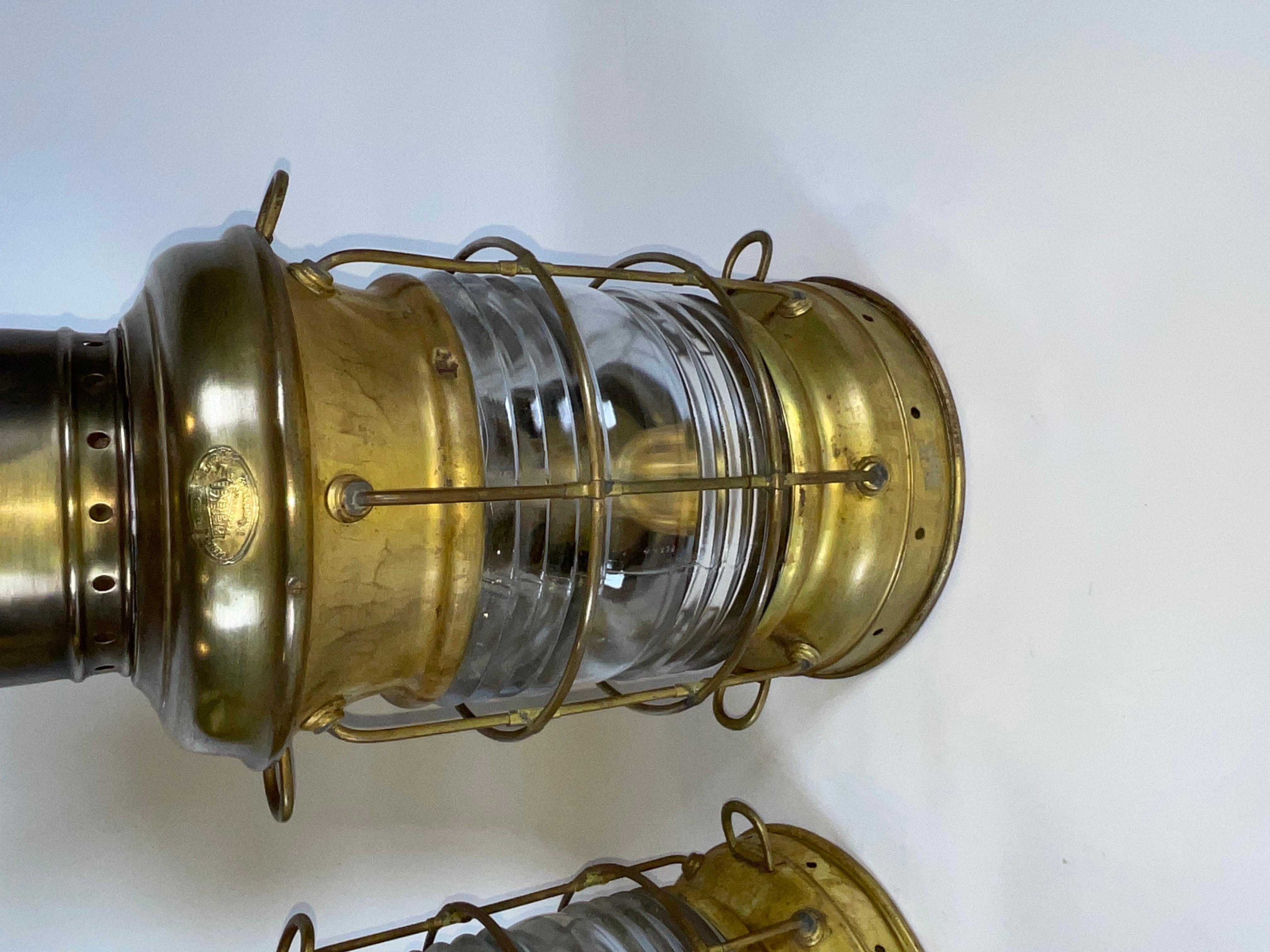 Ottone Lanterne Anchor Lamps di Perkins Marine Lamp Company in vendita